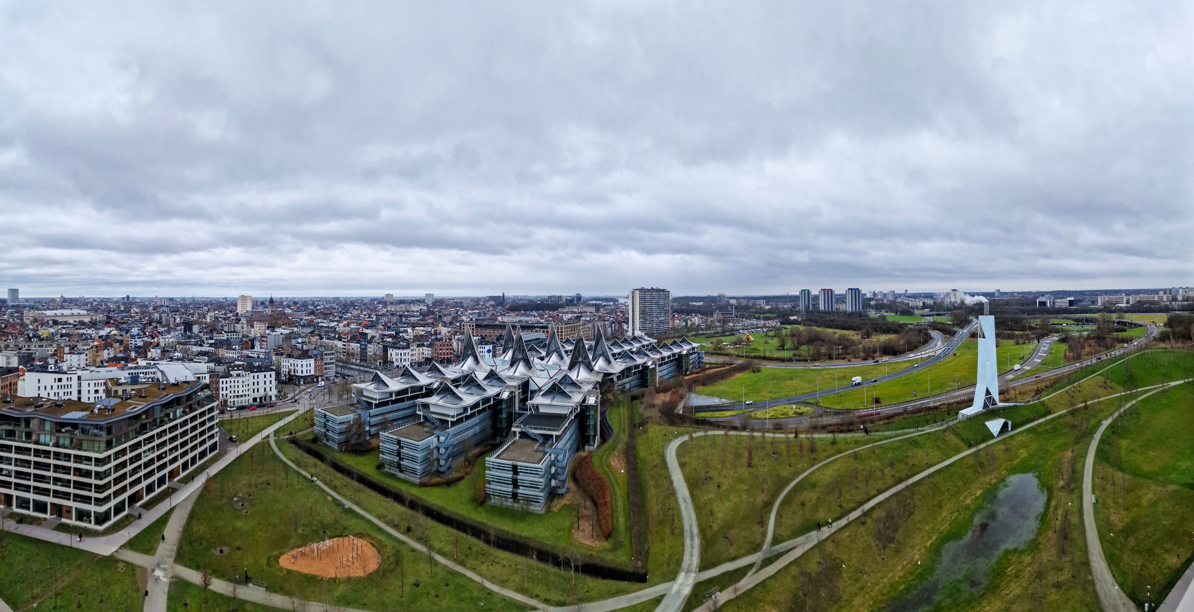 Lichtrijk 2 slpk app. met groot terras en zicht op park foto 6