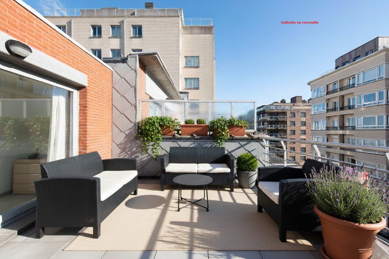 Zuidgerichte penthouse studio met ruime terrassen op topligging! foto {{pictureIndex}}