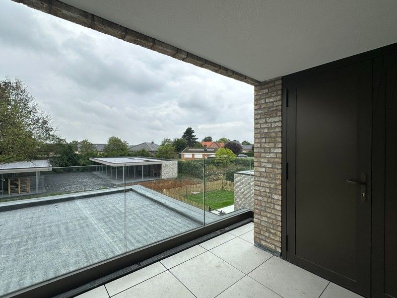 Prachtig gelegen nieuwbouw appartement met drie slaapkamers, groot terras en autostaanplaats foto 15