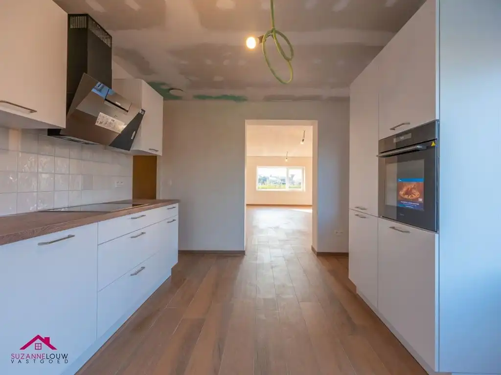 Instapklare gezinswoning, volledig gerenoveerd foto 17