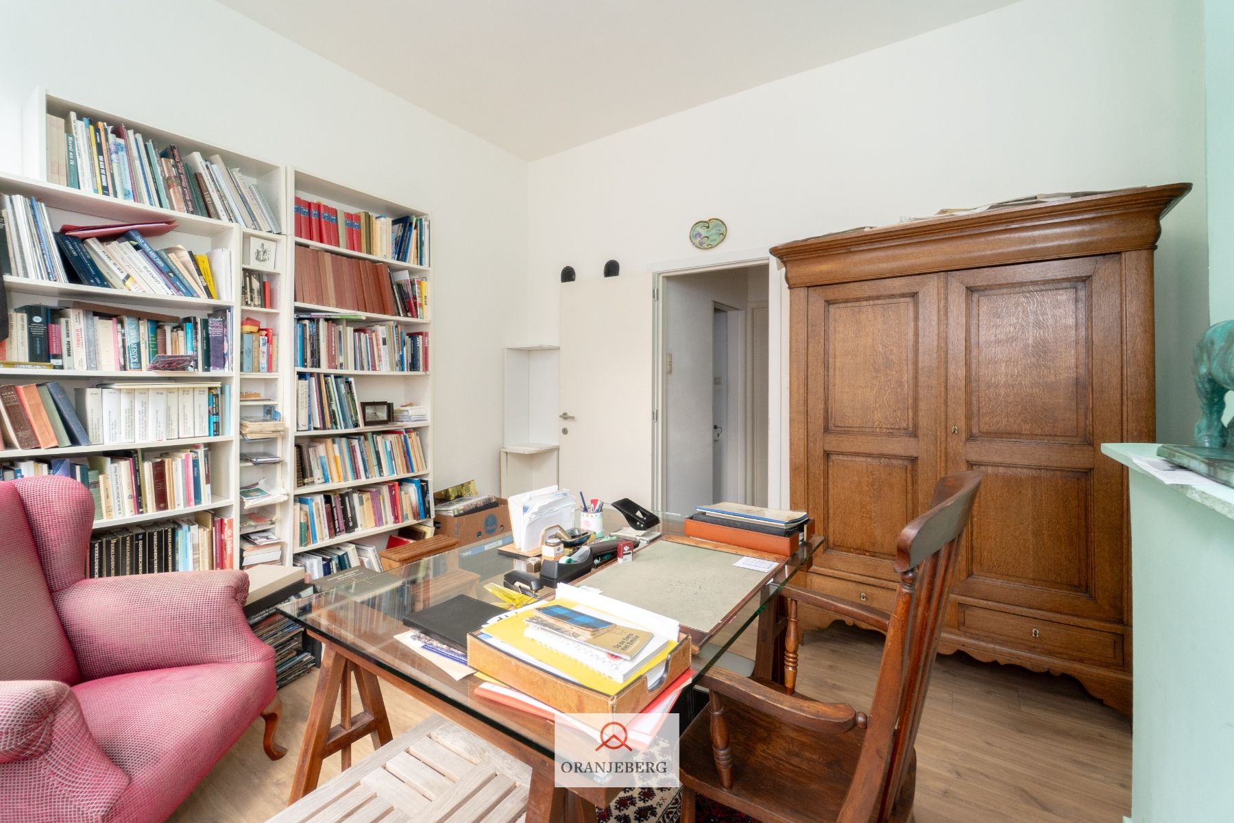 Huis met tuintje vlakbij Coupure foto 24