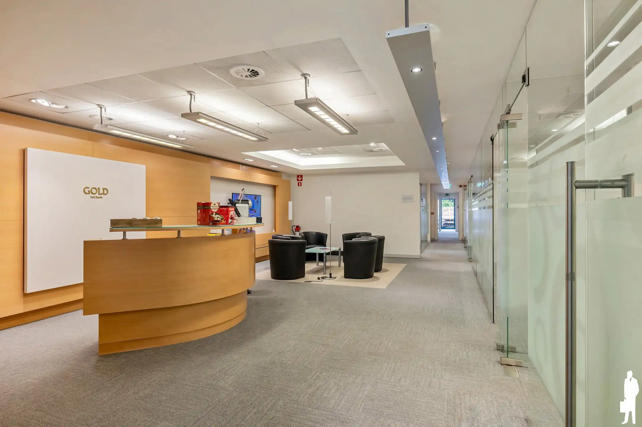 Instapklare handelsruimte van ca. 369 m² op een absolute toplocatie.  foto 7