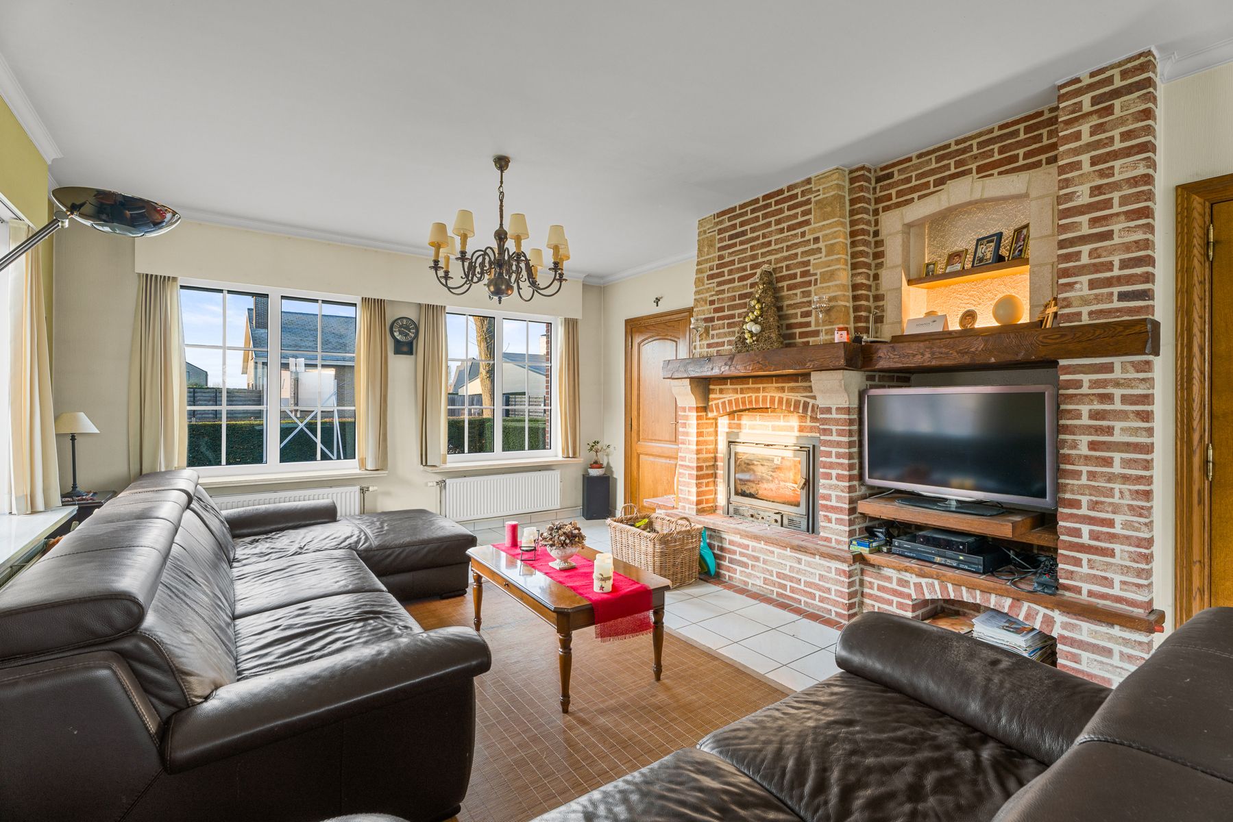 Ruime open bebouwing met 3 slpk op 1.300 m² te Nazareth! foto 2