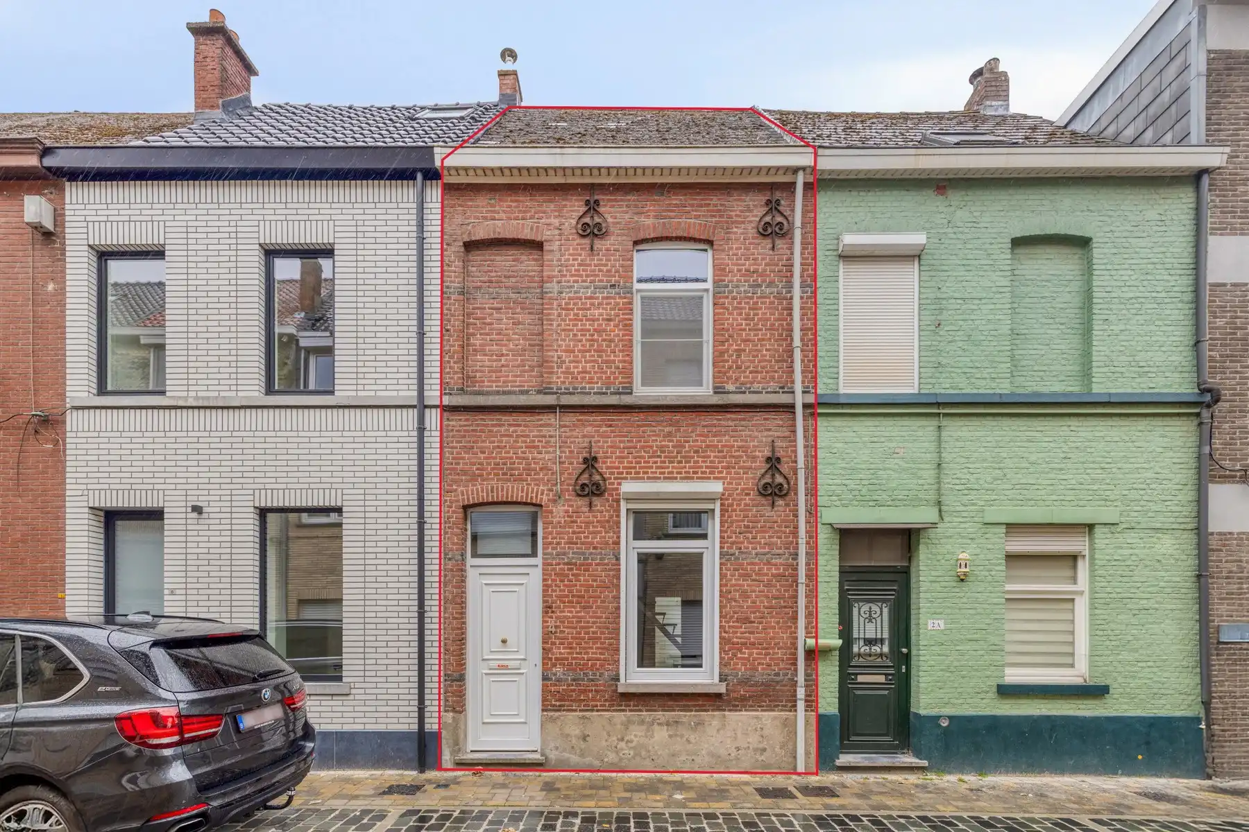 Gerenoveerde rijwoning met 3 slaapkamers in het centrum  foto {{pictureIndex}}