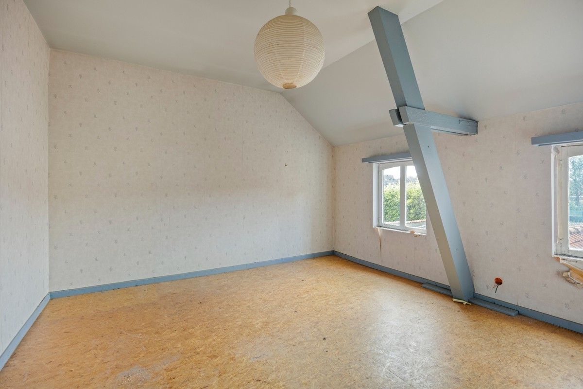 RUIME EN RUSTIG GELEGEN GEZINSWONING | 4 SLPKS - GARAGE - TUIN | TE RENOVEREN foto 17