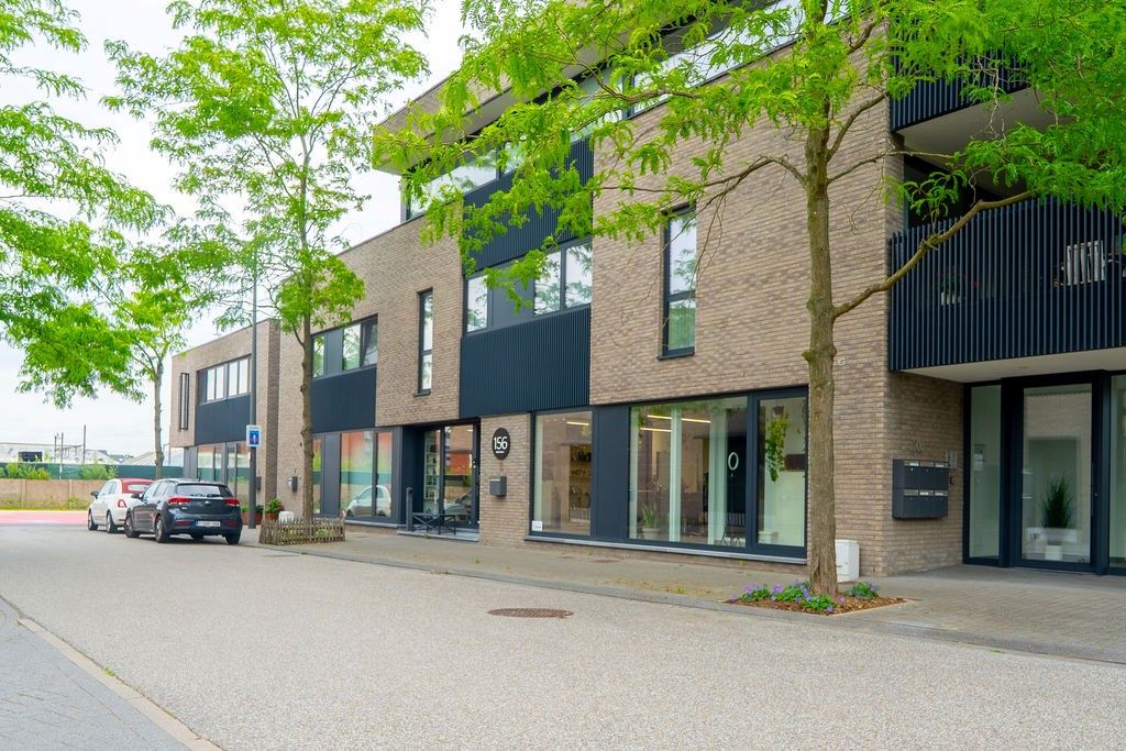 MODERNE COMMERCIËLE RUIMTE IN HASSELT MET AUTOSTANDPLAATS EN BERGING EN ENERGIELABEL B foto 13