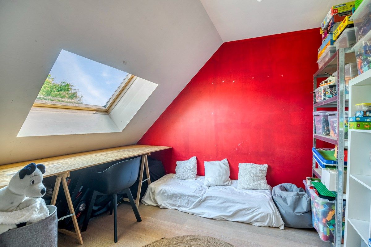 Authentieke rijwoning met 4 slaapkamers! foto 16