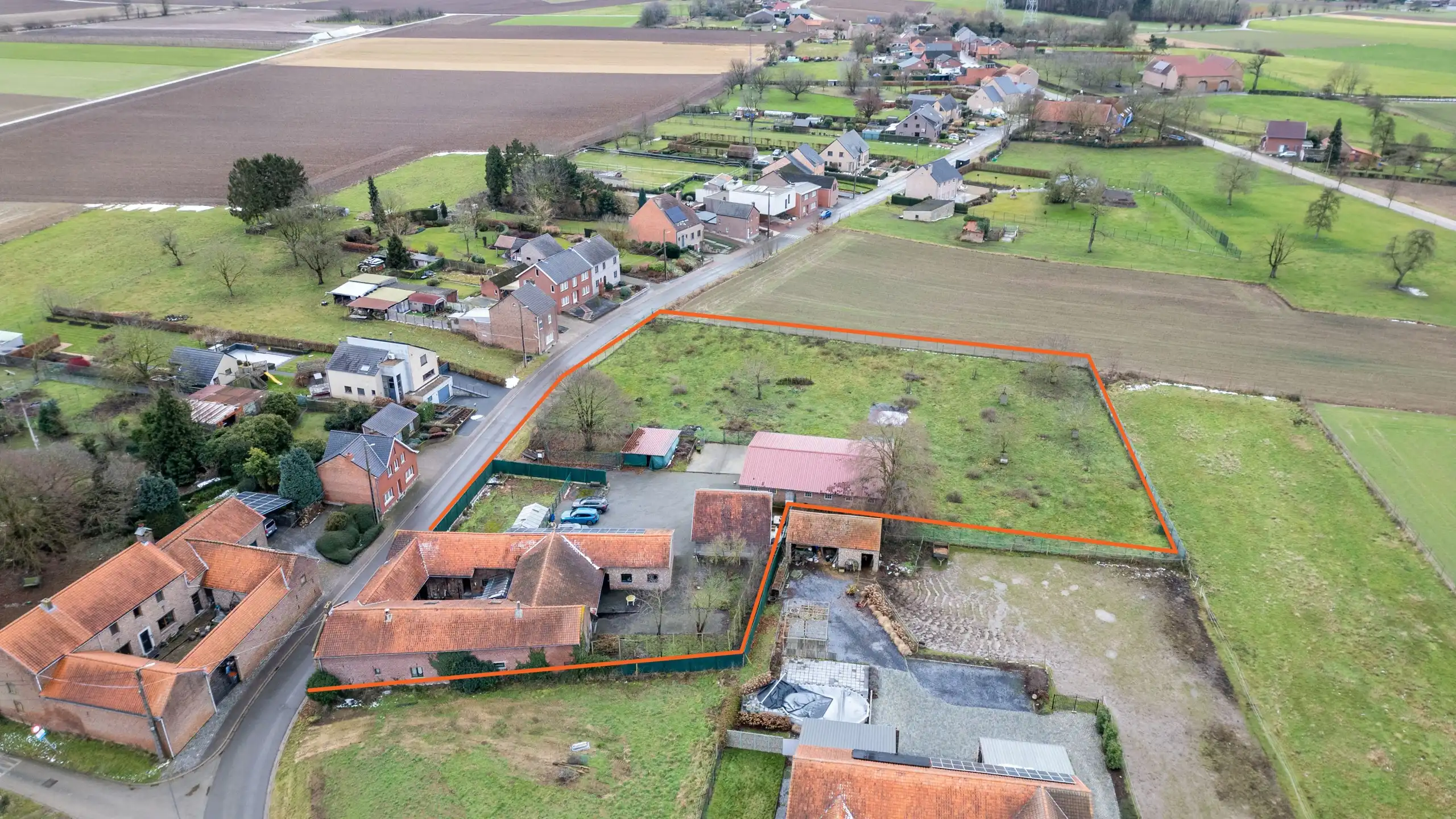 BILZEN - Charmante vierkantshoeve op +/- 60a foto 27