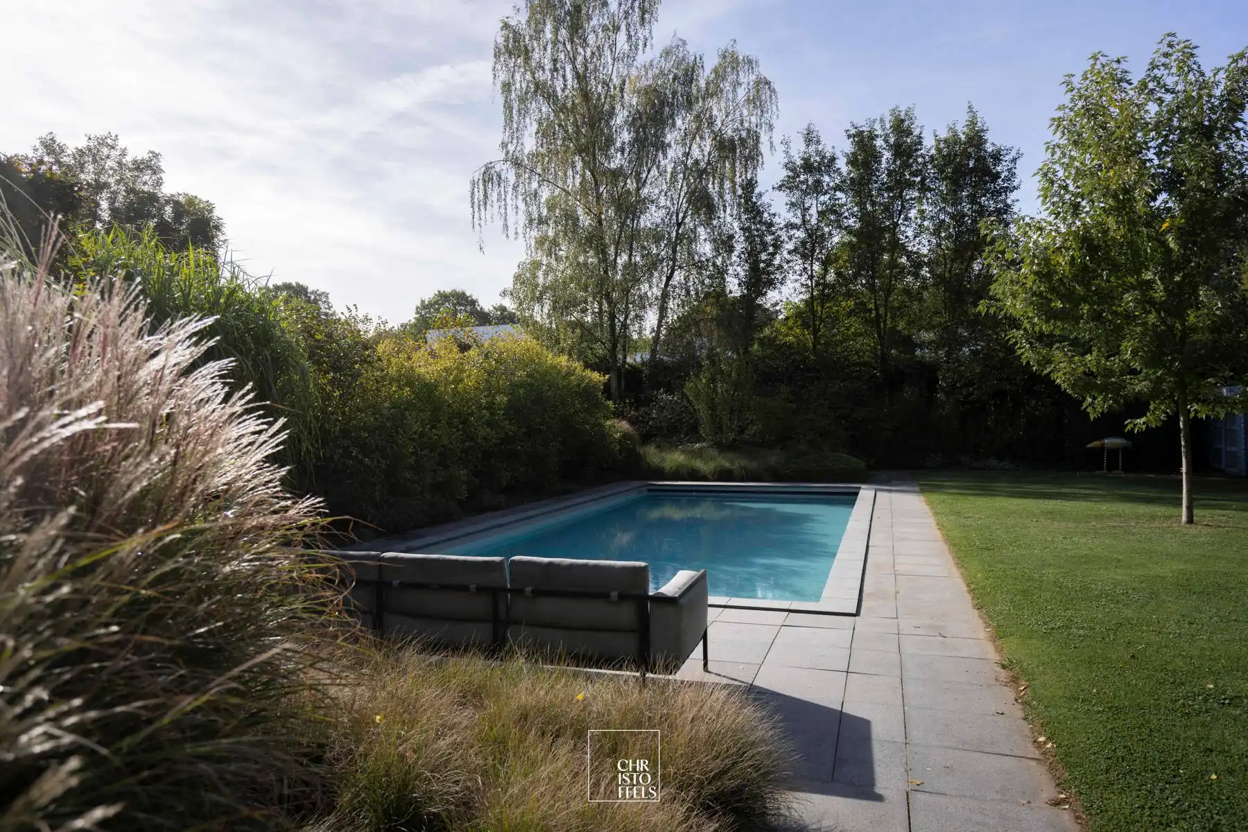 Architecturale villa  (488m²) met buitenzwembad op perceel van 1.281m²  foto 19