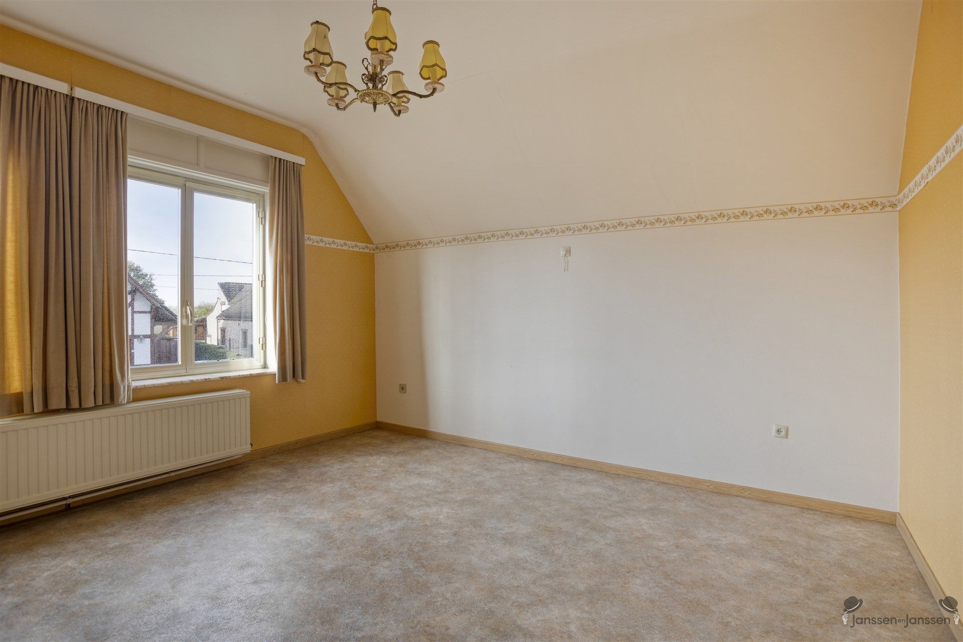 Charmante open bebouwing met prachtig uitzicht op de achtergelegen velden foto 12