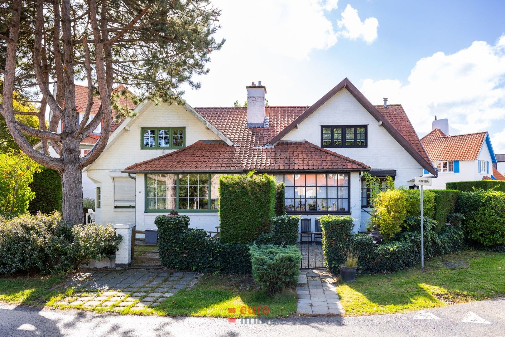 Authentieke, half-open villa in cottage stijl! foto {{pictureIndex}}