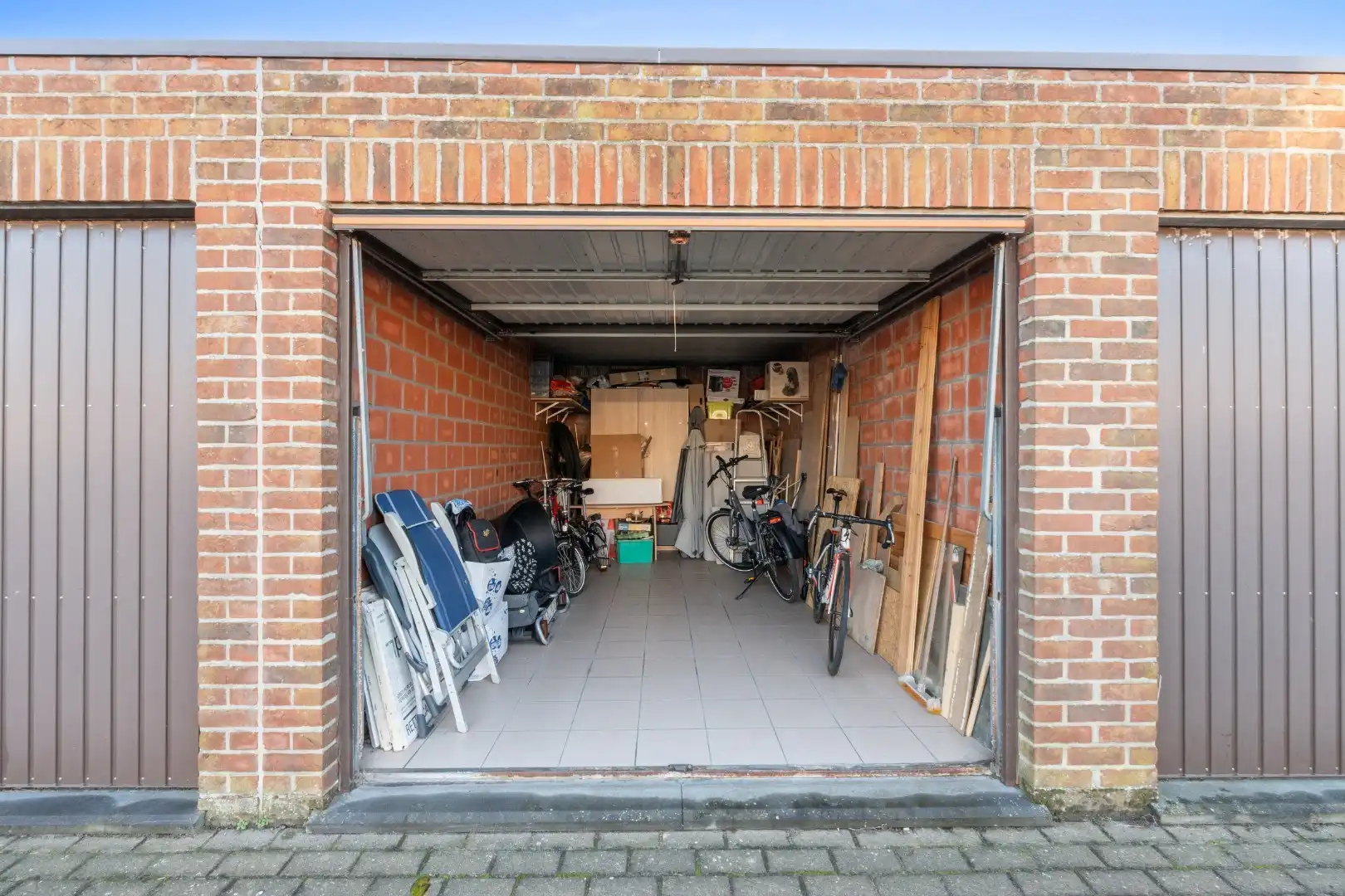 Charmante rijwoning met zonnig terras, wellnessruimte en garagebox in de Vicognewijk foto 28