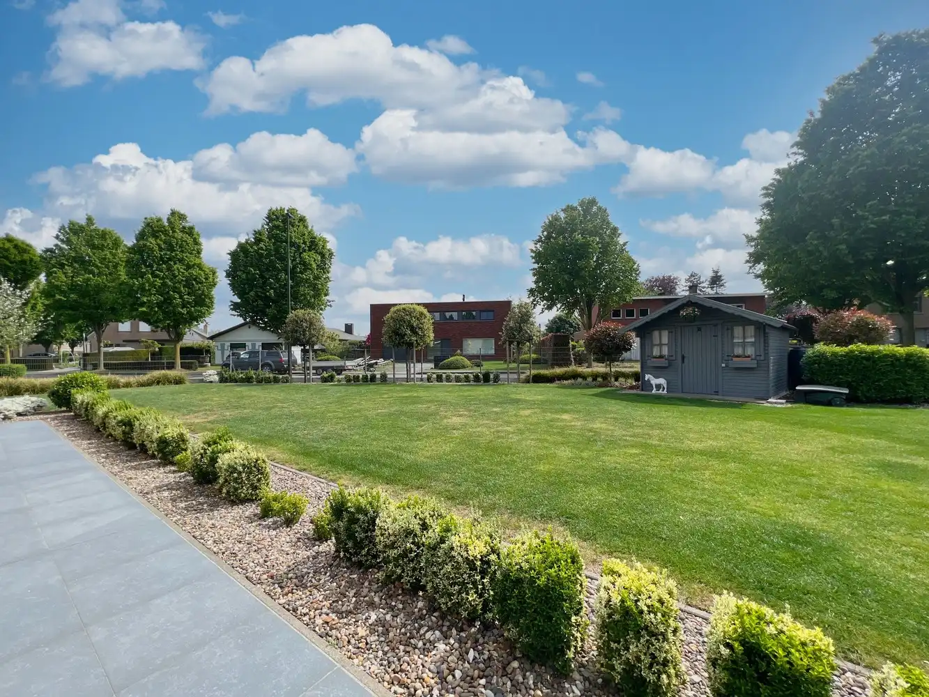 Prachtige, lichtrijke woning met zonnige tuin + garage! foto 12