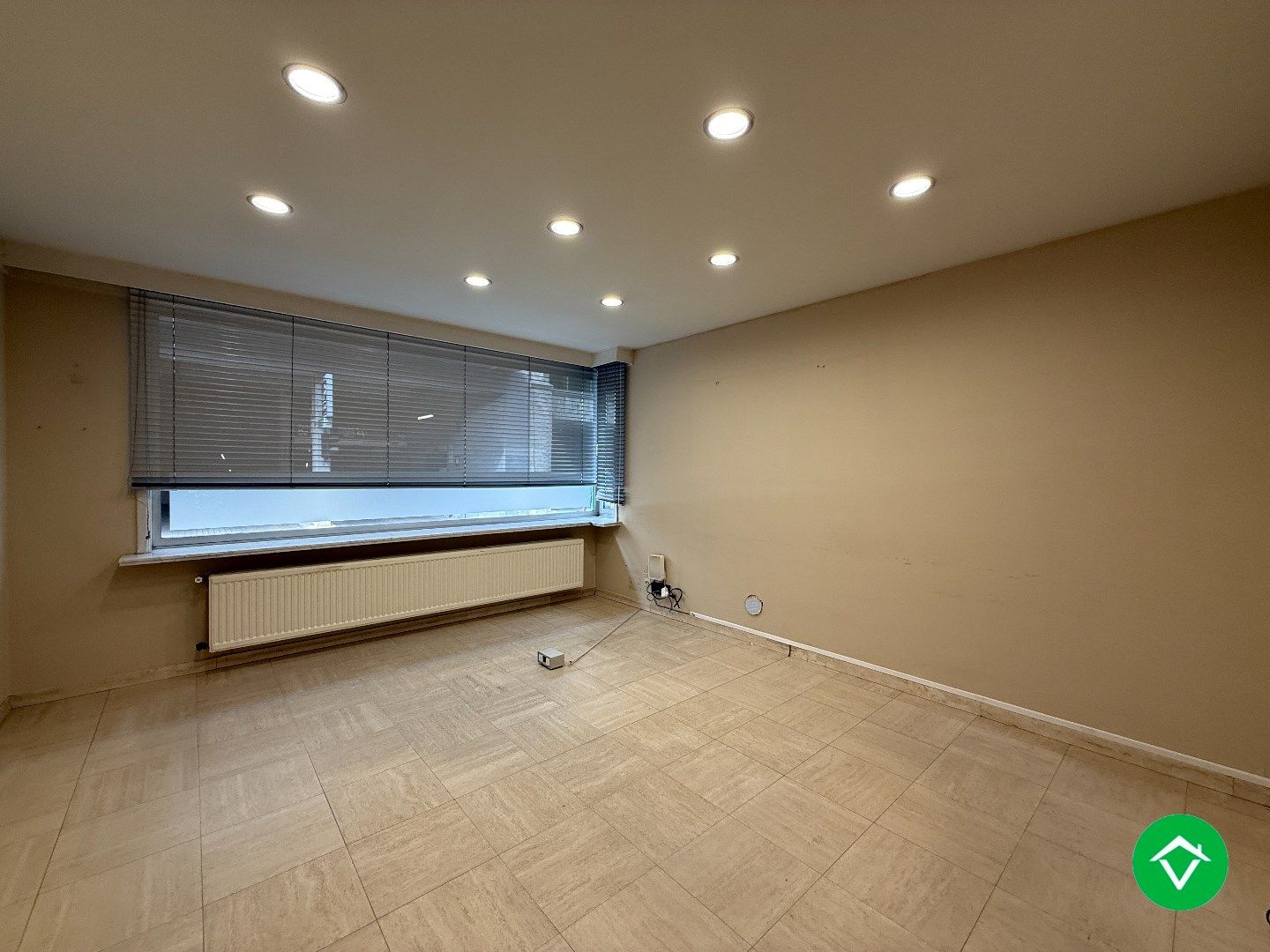 Gelijkvloers appartement met 2 slaapkamers in het centrum van Roeselare foto 3
