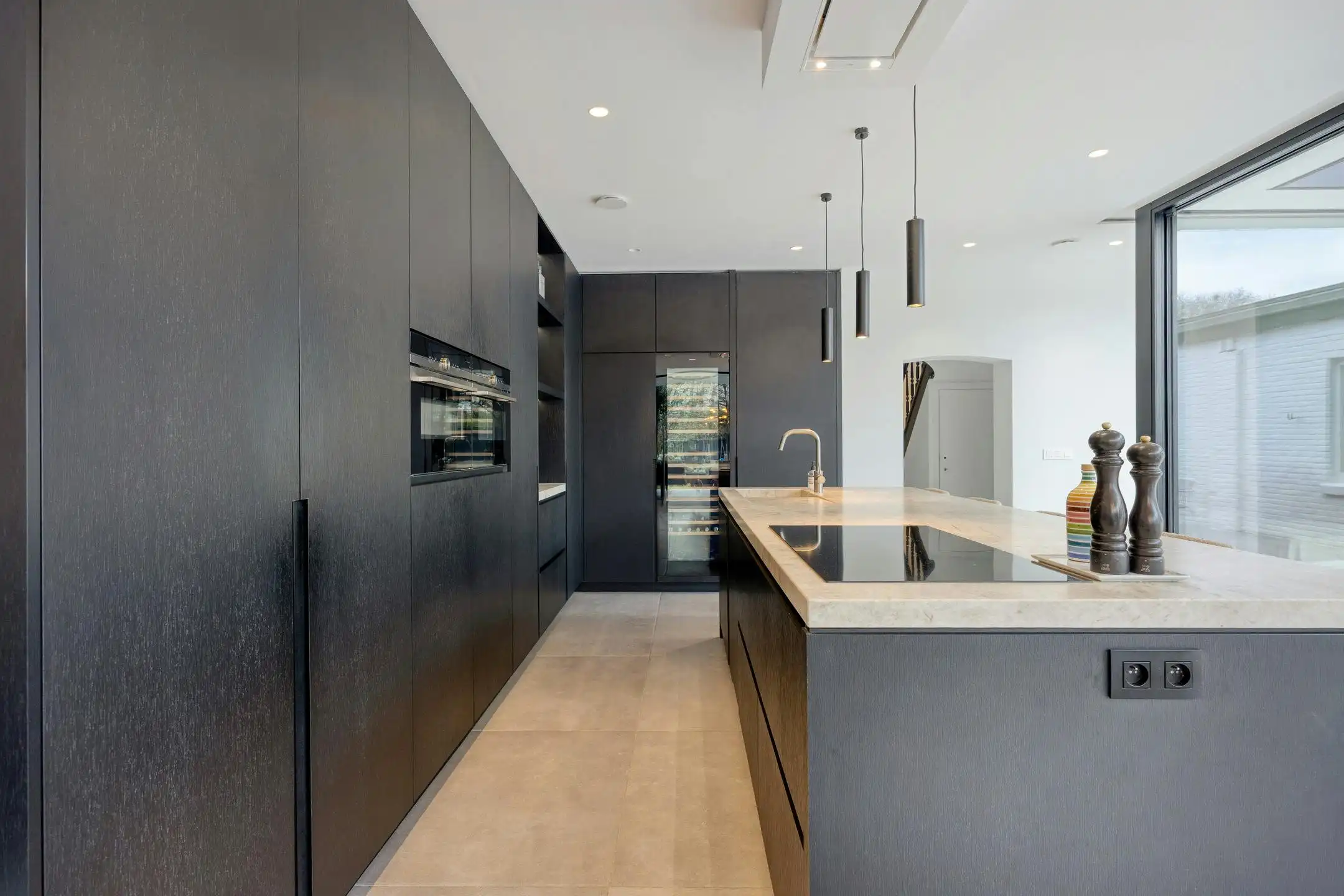 Luxueuze stadswoning met 5 slaapkamers en twee badkamers in Runkst foto 12