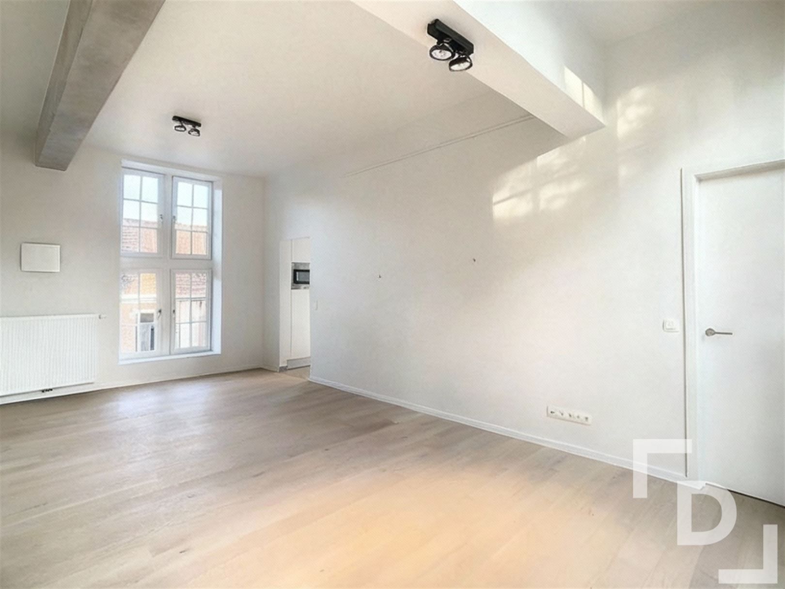 Nieuwbouwappartement in hartje Ieper foto 4