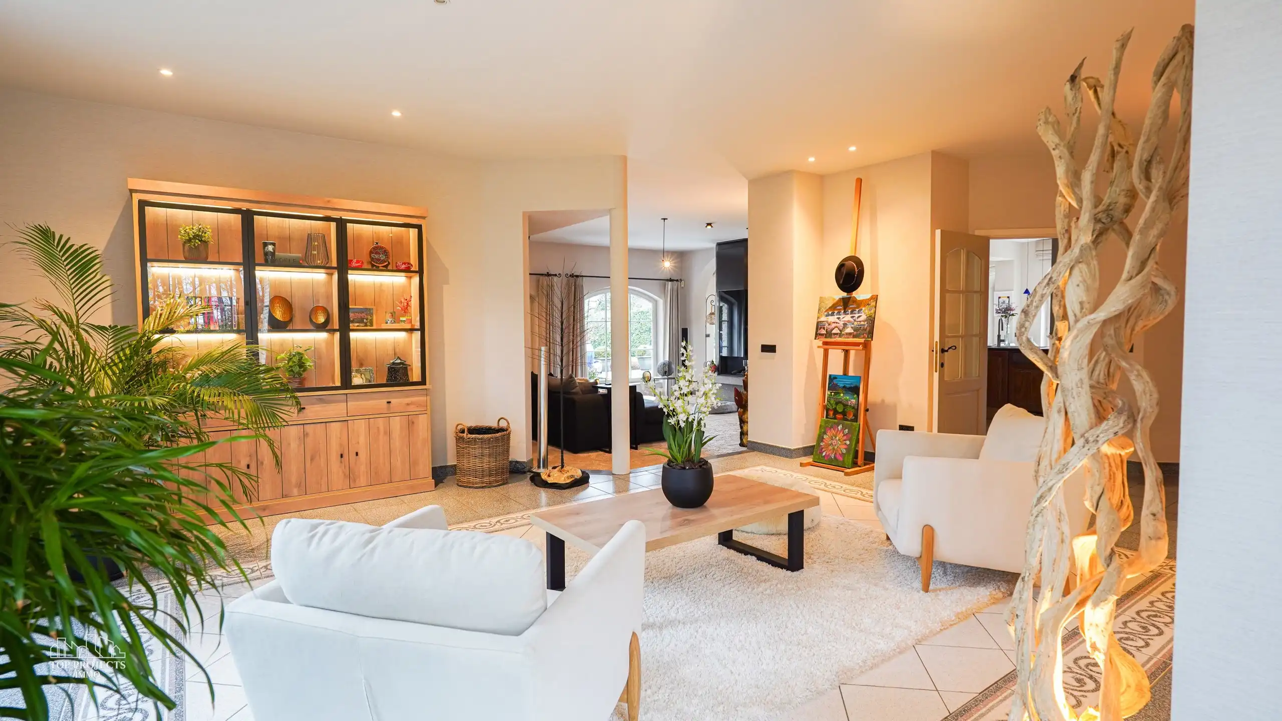 Statige villa met een tijdloos karakter en majestueuze uitstraling foto 14