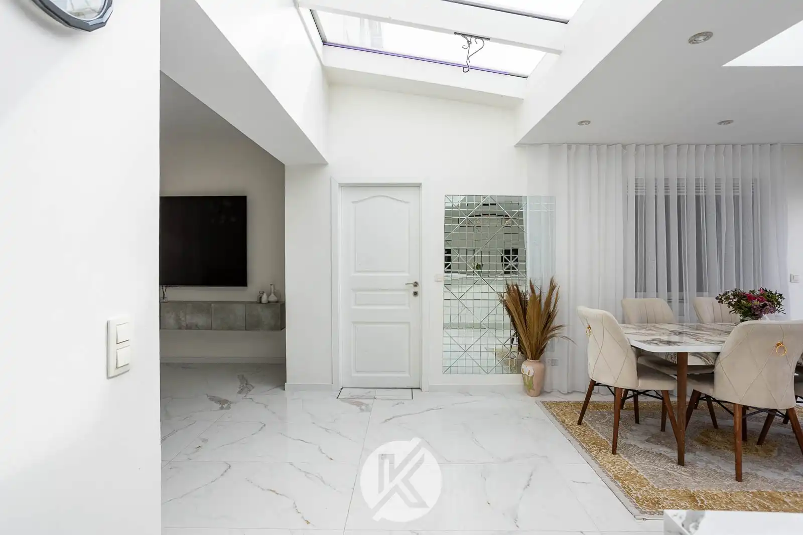 Veelzijdige woning op het dorpsplein foto 15