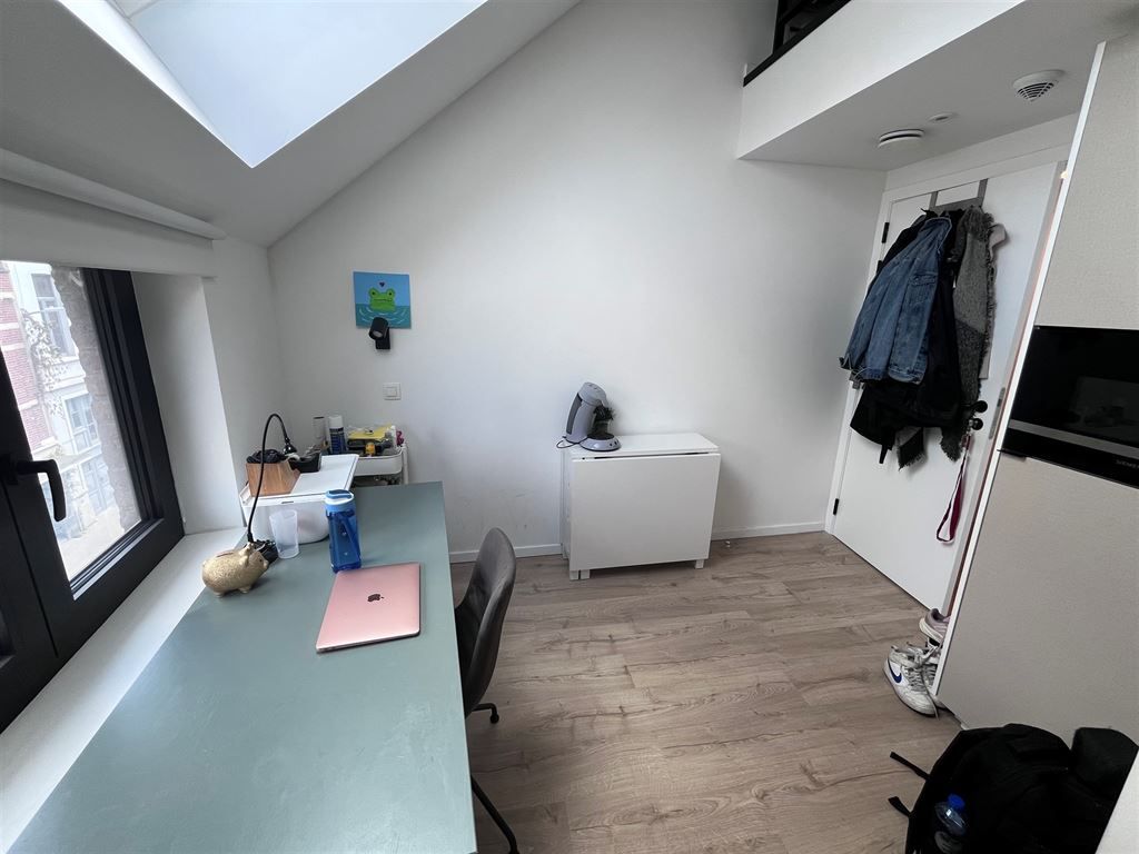 Studentenkamer foto {{pictureIndex}}