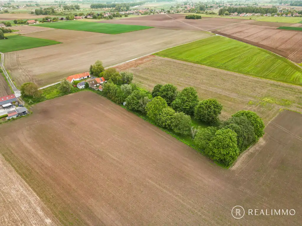Uniek gelegen Fermette op 5.850 m² foto 8