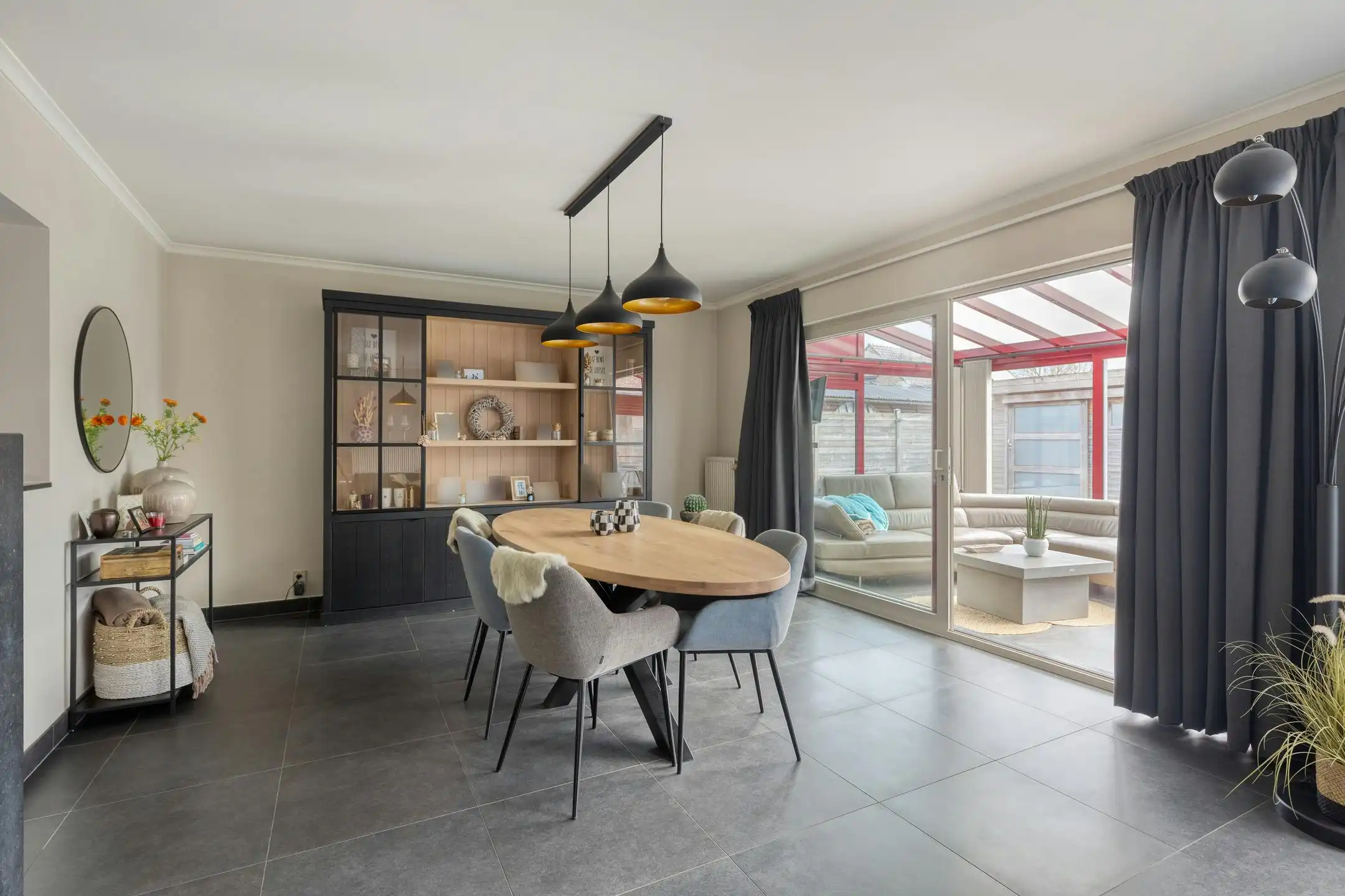 Ruim huis met 3 slpk, zuidgerichte tuin en rustige ligging in Lievegem foto 7