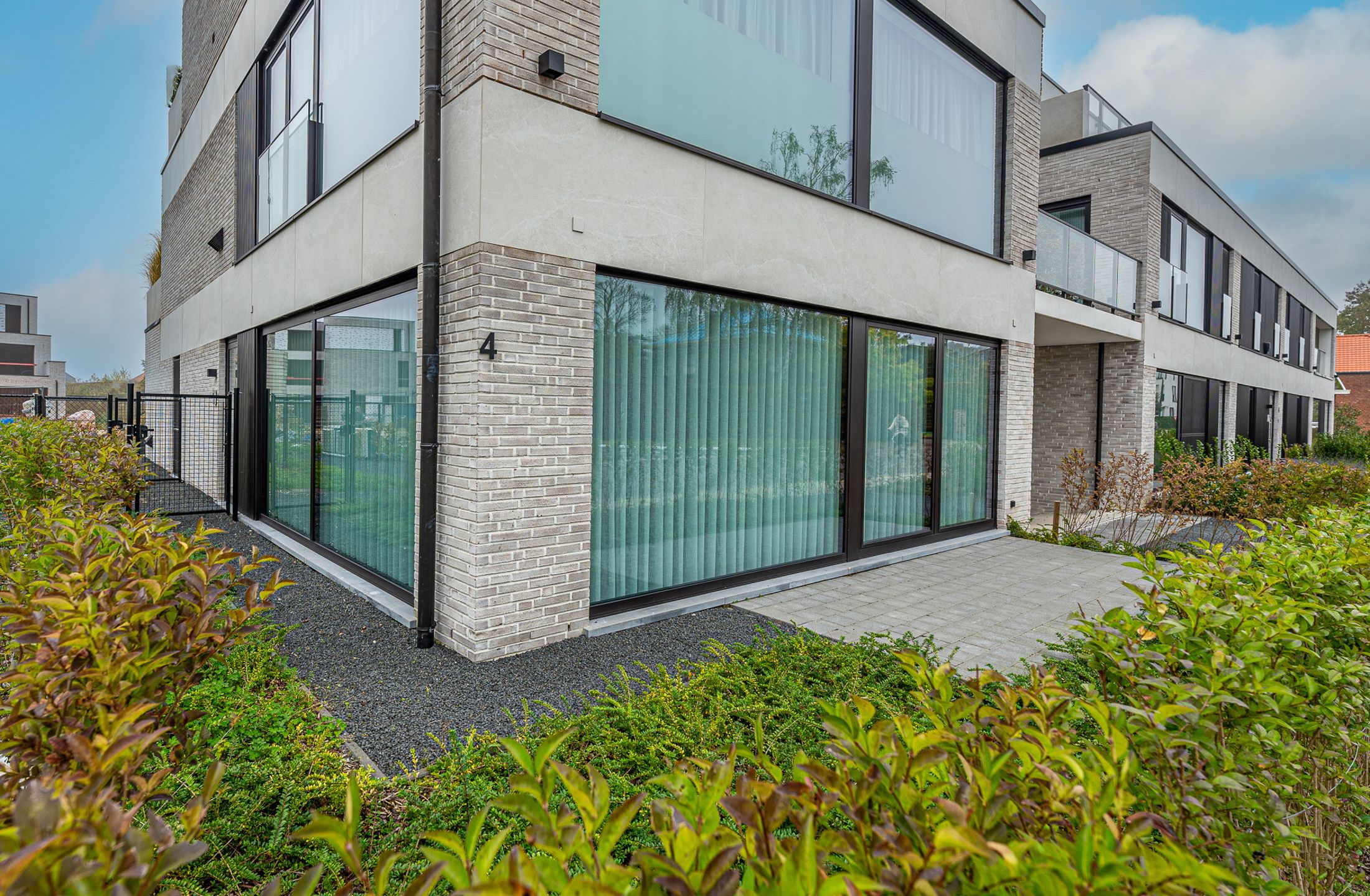 Nieuwbouw appartement met 3 slaapkamers foto 2