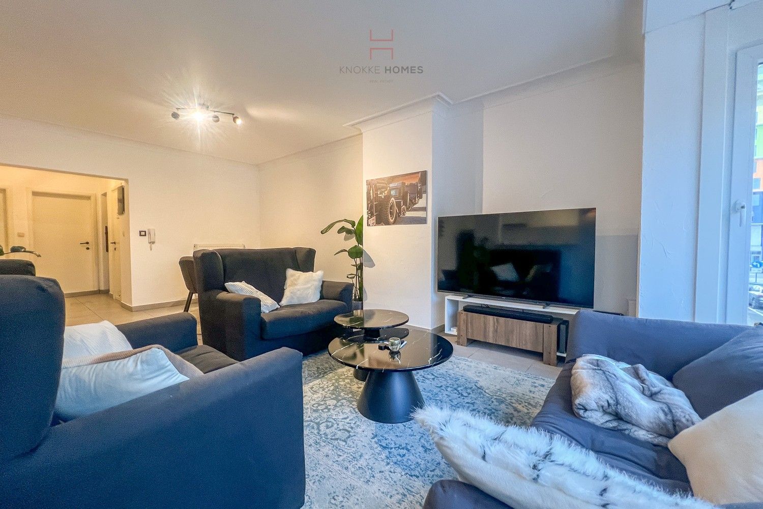 Ruim 2-kamerappartement in het centrum van Heist foto 3