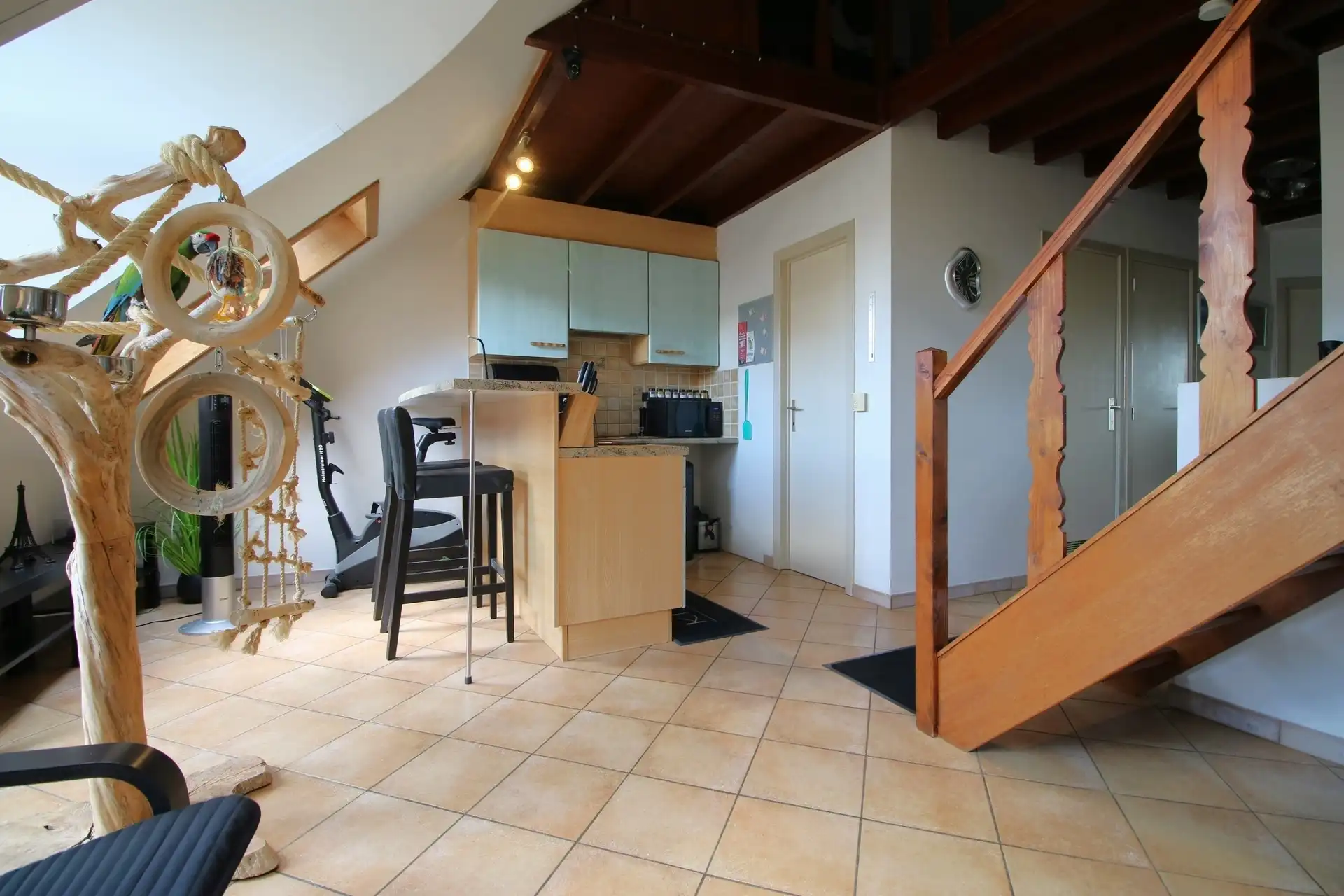 Verhuurd appartement met 2 slaapk.  foto {{pictureIndex}}