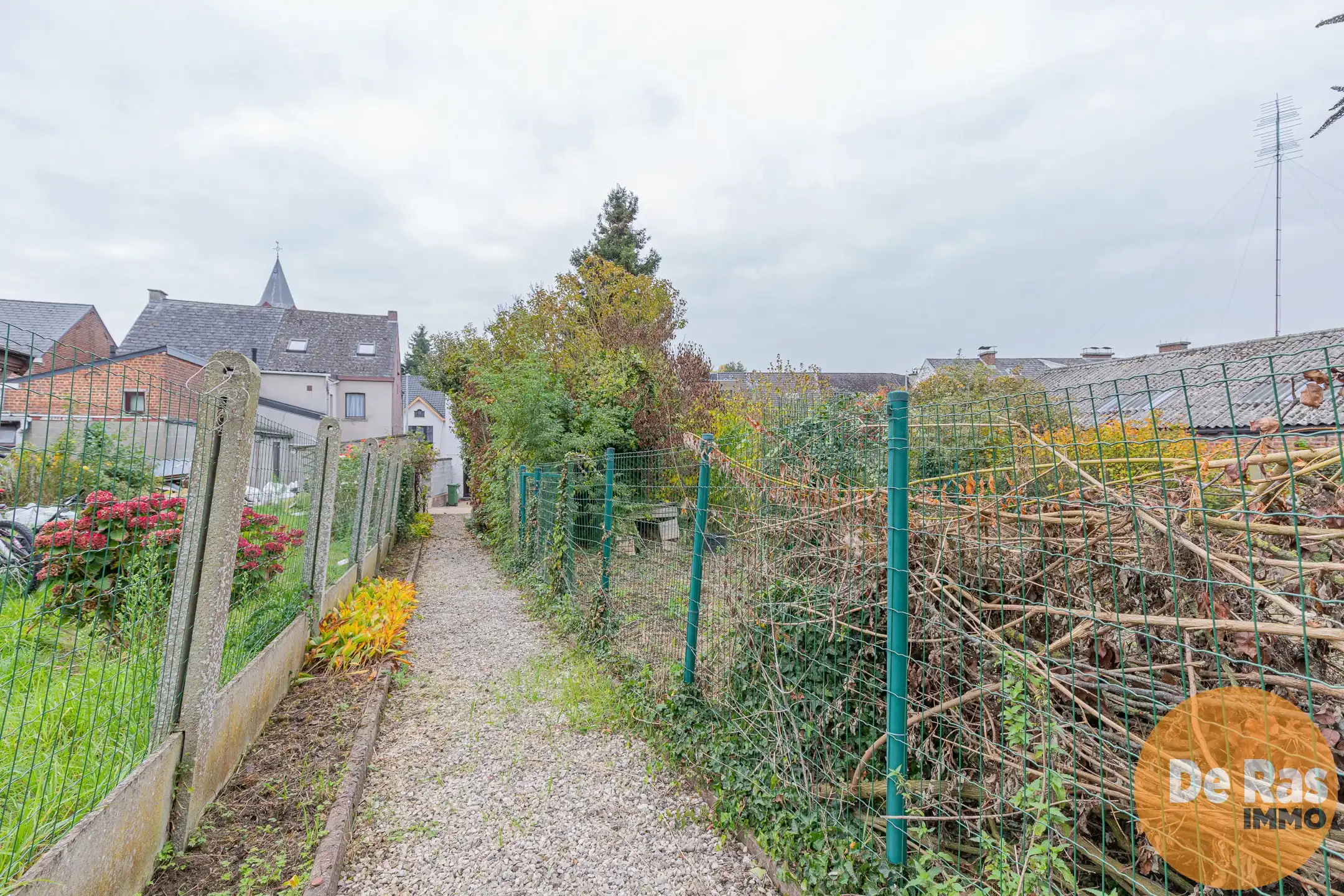 ERPE-MERE - Ruime woning met grote garage en tuin in Mere foto 21
