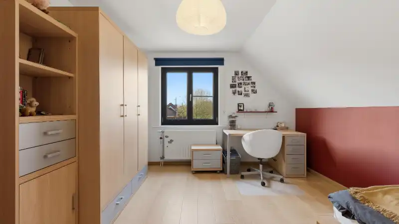 Villa van 209m² met 4 slaapkamers en zeer mooie tuin op 17 are foto 29