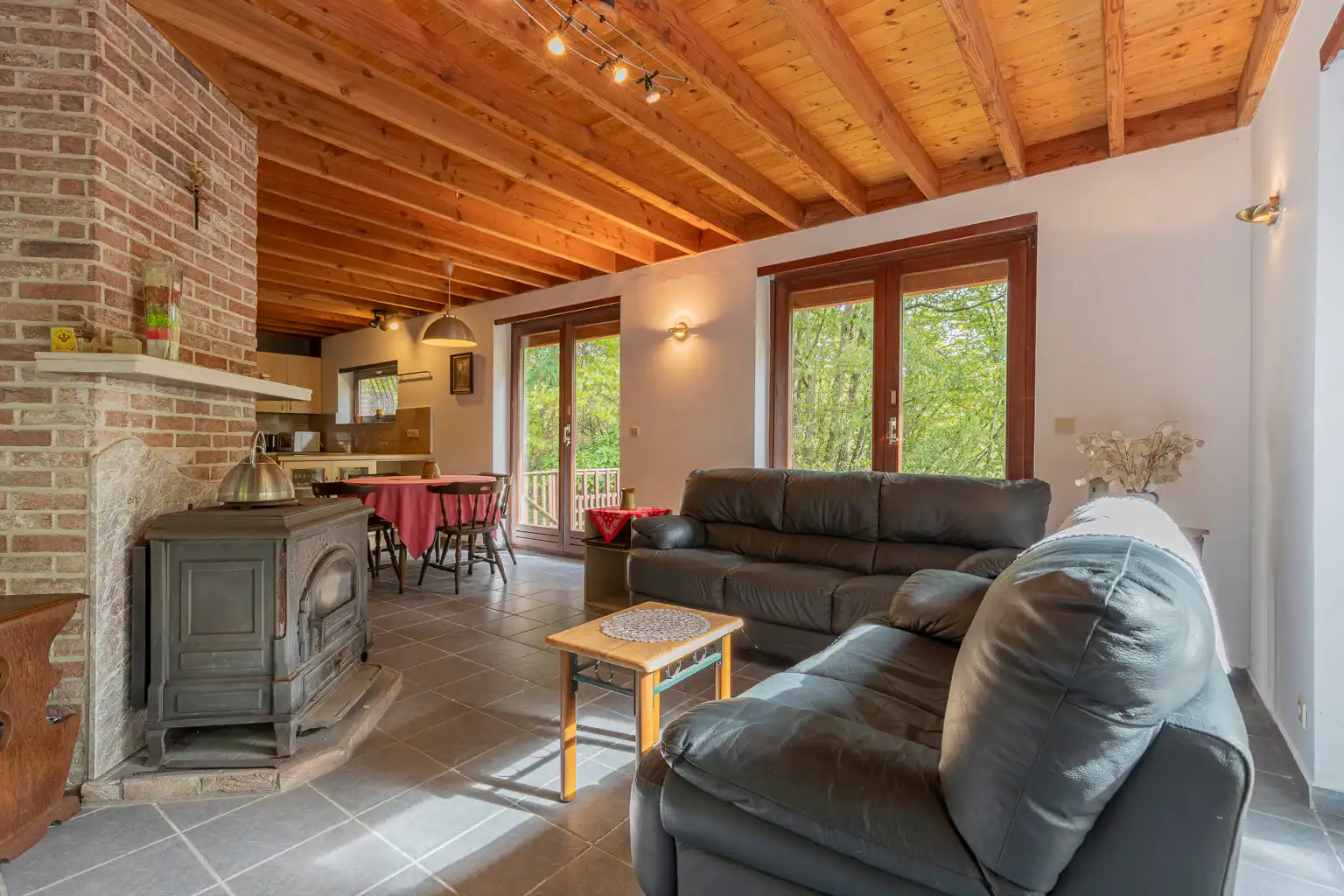 Woning gelegen in de bossen! foto 3