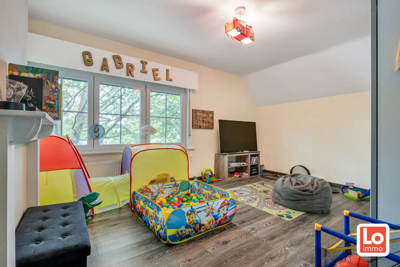 VERKOCHT! Charmante instapklare alleenstaande villa met afzonderlijke garage en grote ‘volwassen groene’ tuin vlakbij alle hoofdwegen in Oostakker. foto 15