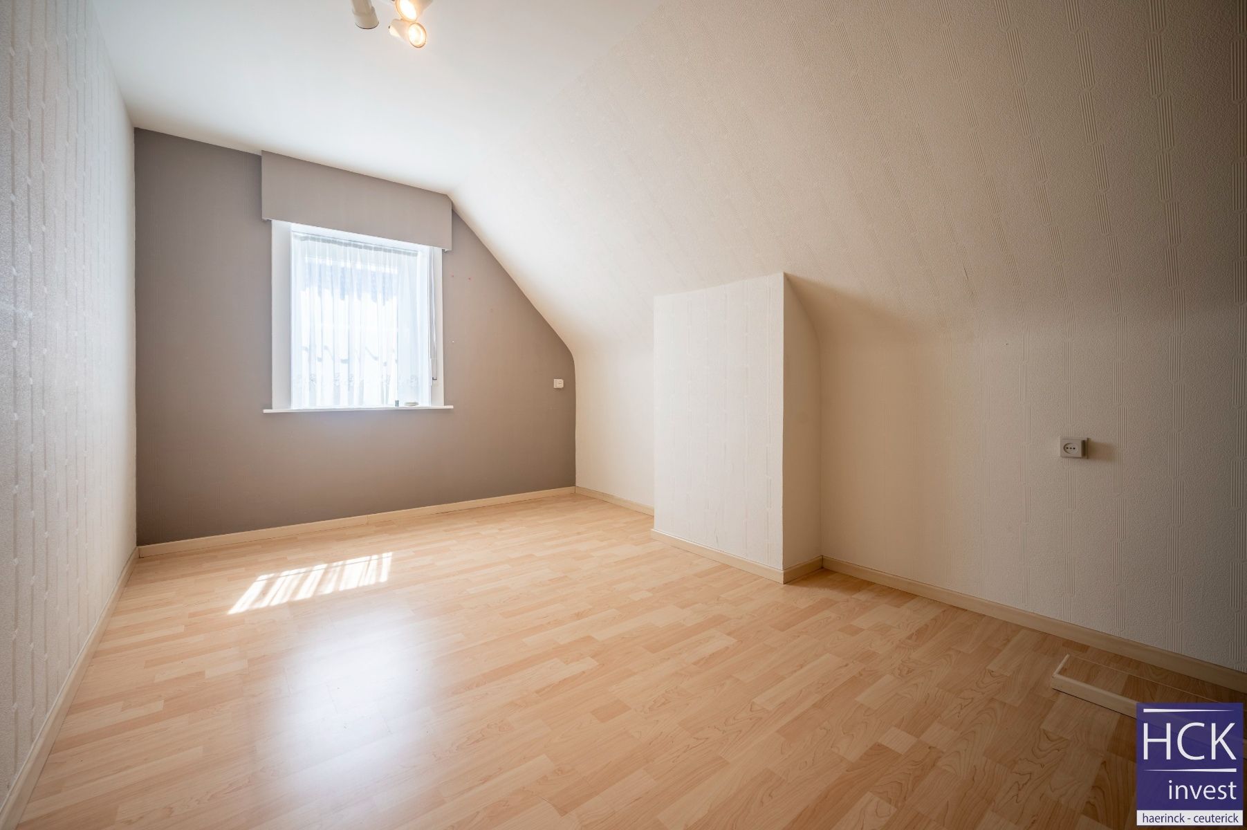 WINGENE - Kraaknette woning met 3 SLPK, inpandige garage én tuin foto 18