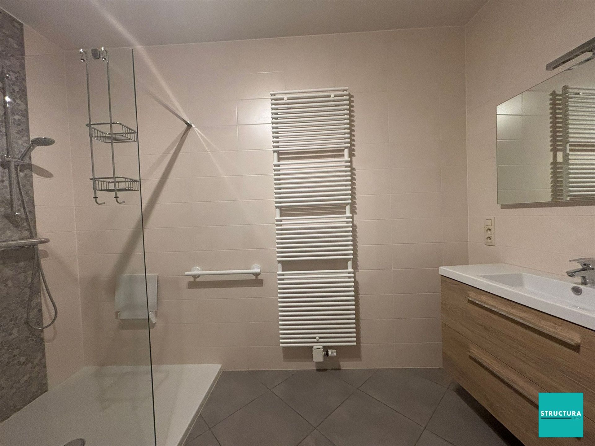 Energiezuinig appartement omgeven door groen valkbij het centrum! foto 15