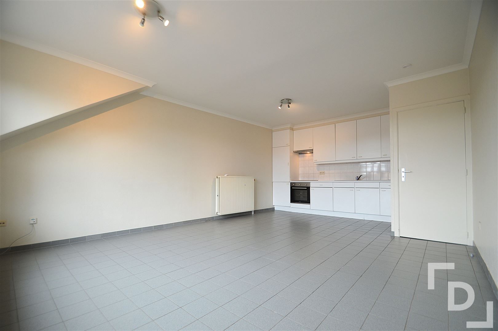 Dak appartement in centrum Ieper foto 2