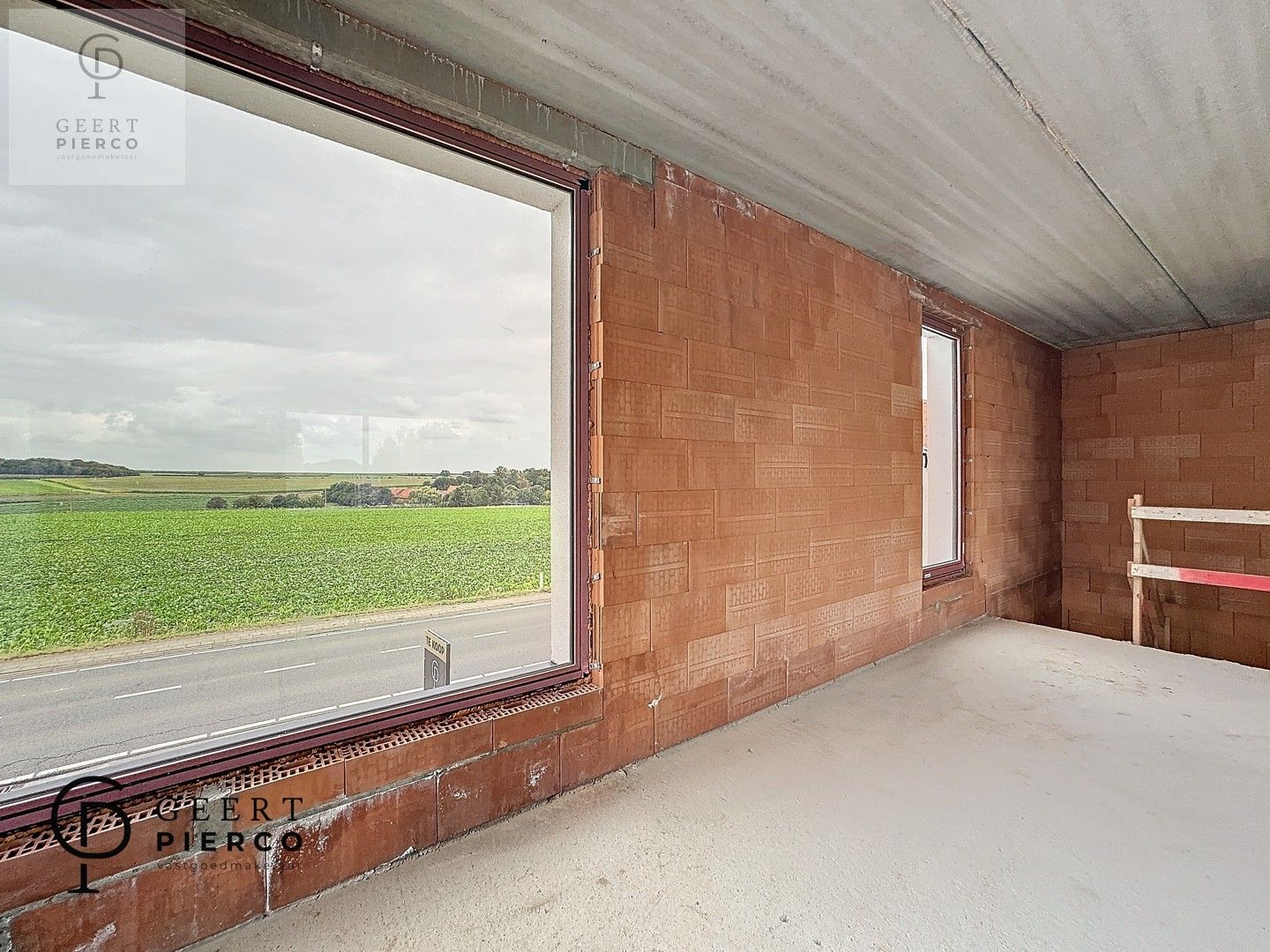 Knap handelspand op een centrale ligging foto 10