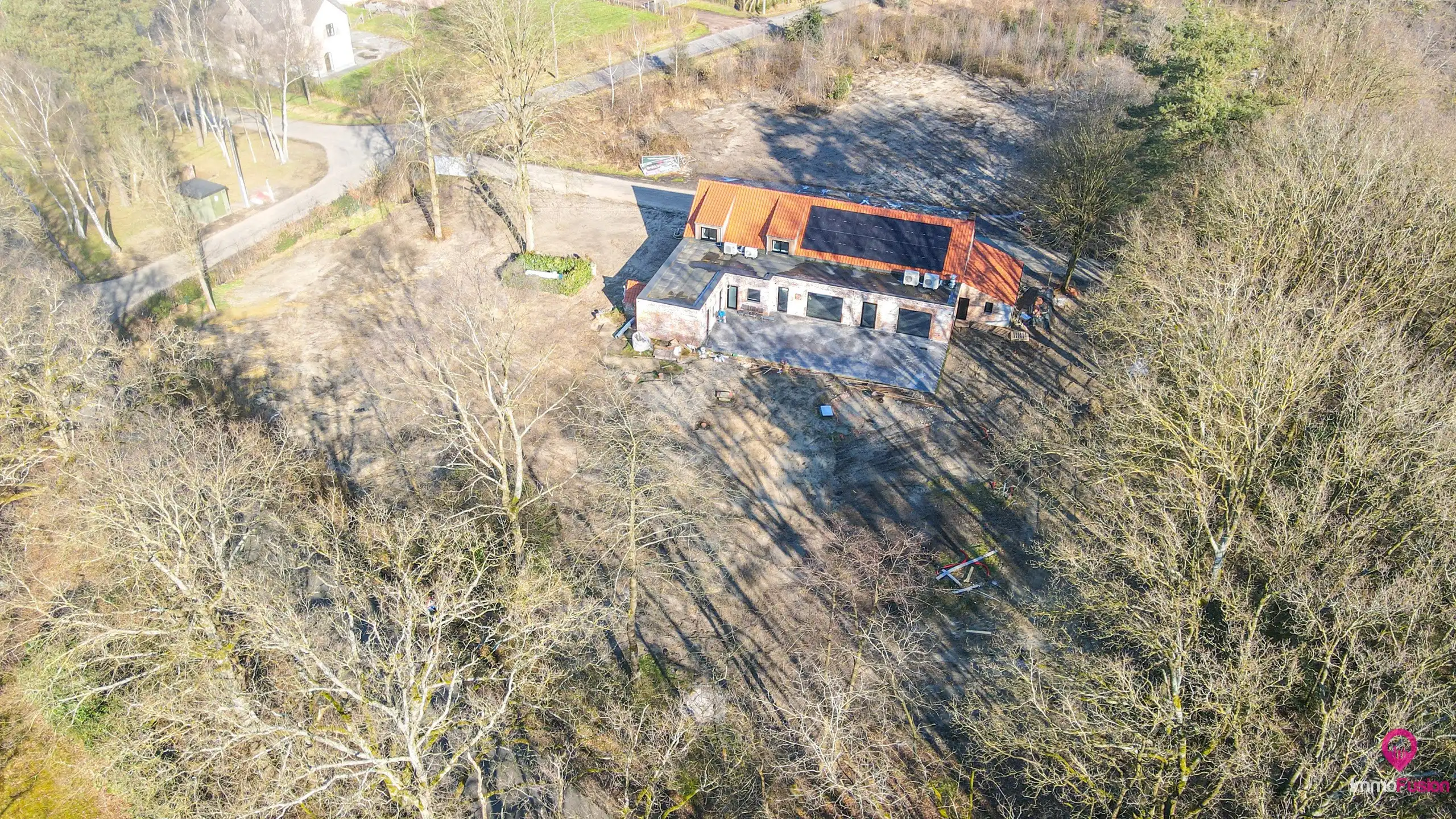 Multifunctioneel horecapand op een perceel van 1.9 hectare! foto 4