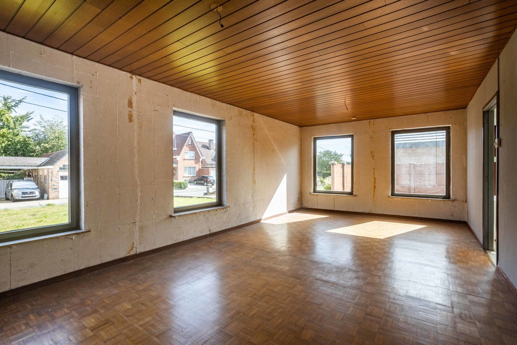 Te renoveren woning met tuin in rustige buurt van Lierde. foto 6