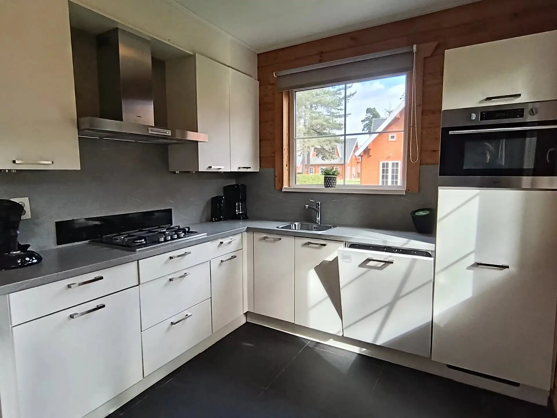 Charmante vakantiewoning met sauna op topligging in Zutendaal foto 6