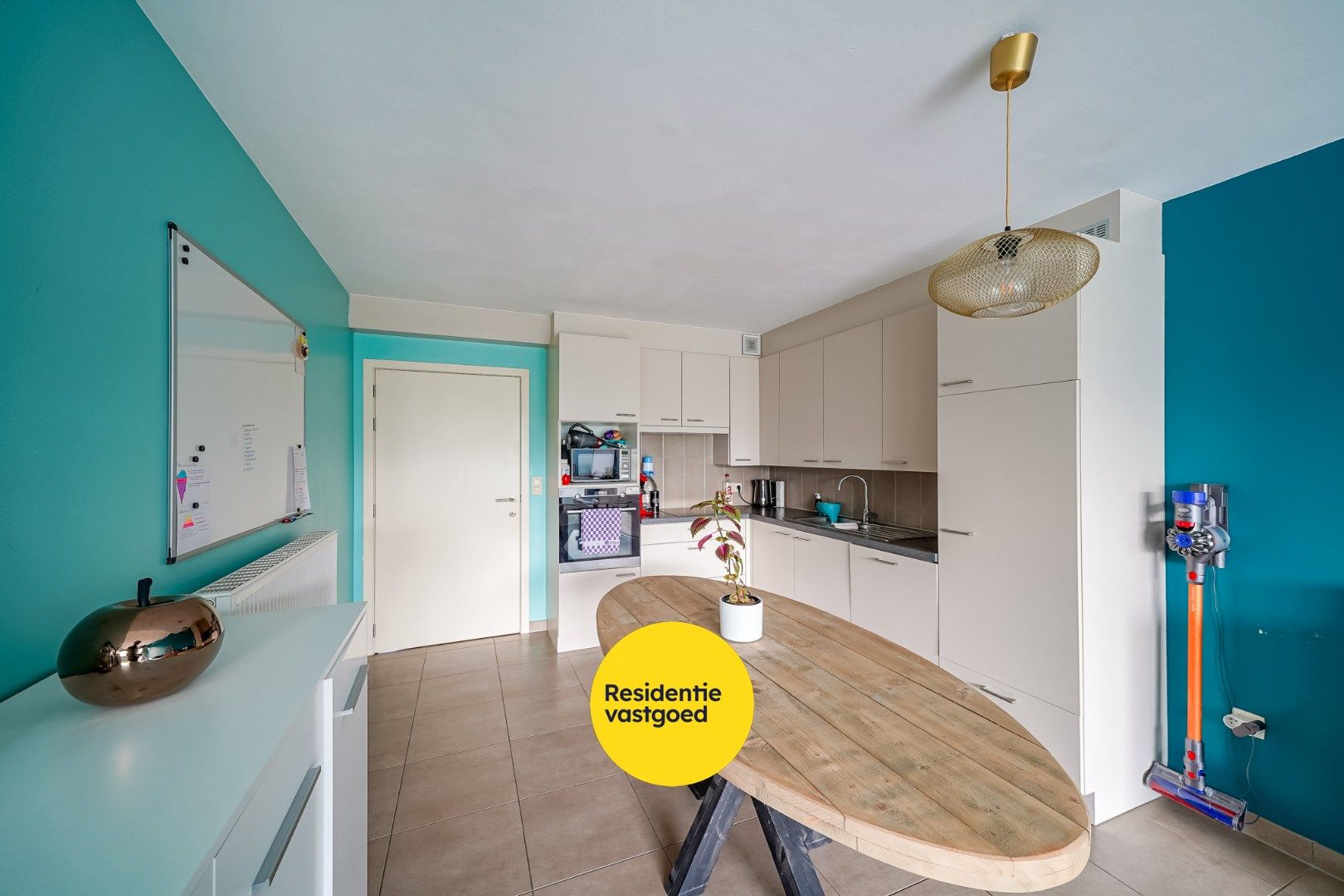 Instapklare woning met 3 kamers, tuin en garage foto 5