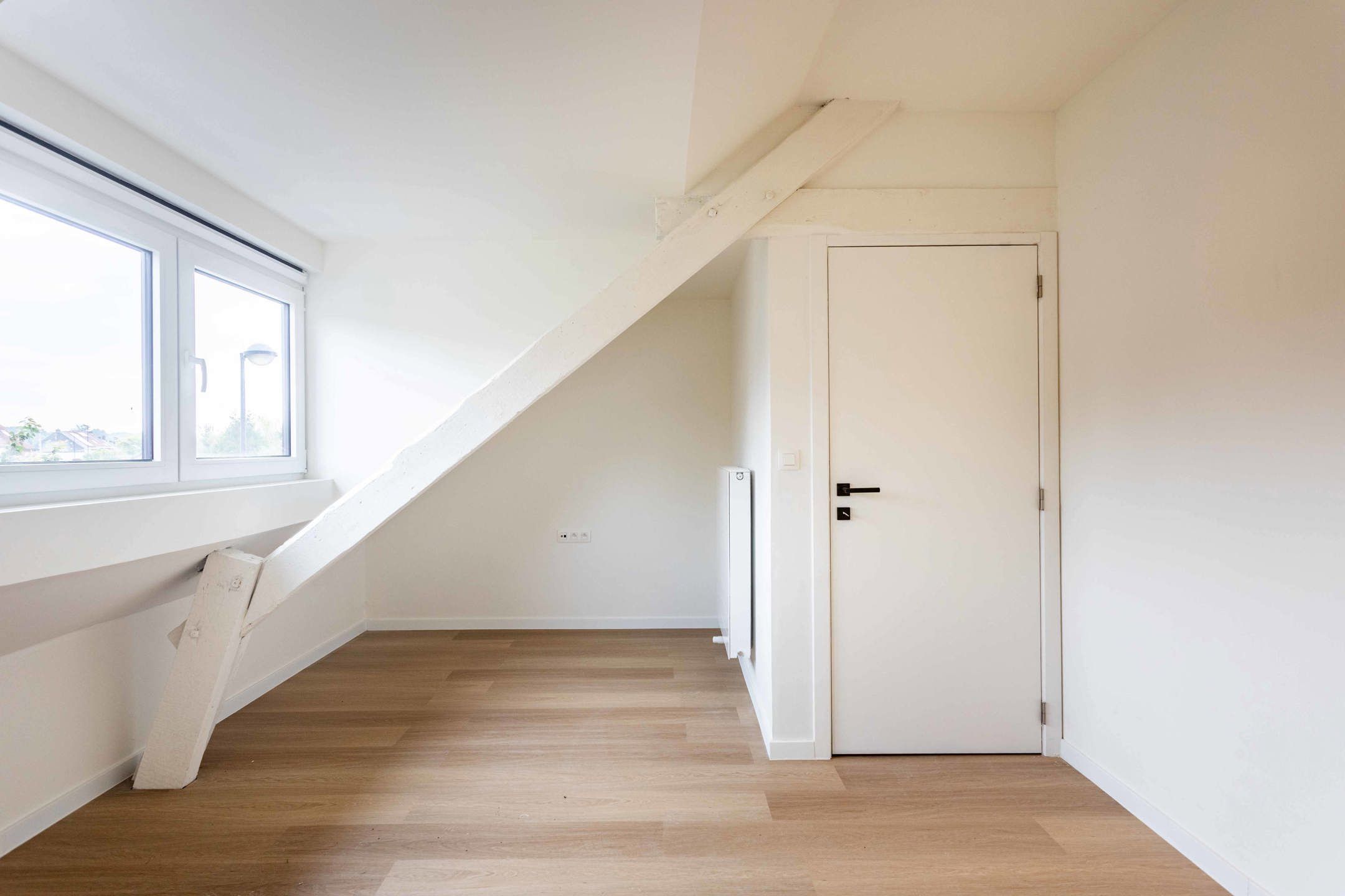 Energiezuinige, gerenoveerde woning met tuin nabij centrum foto 13