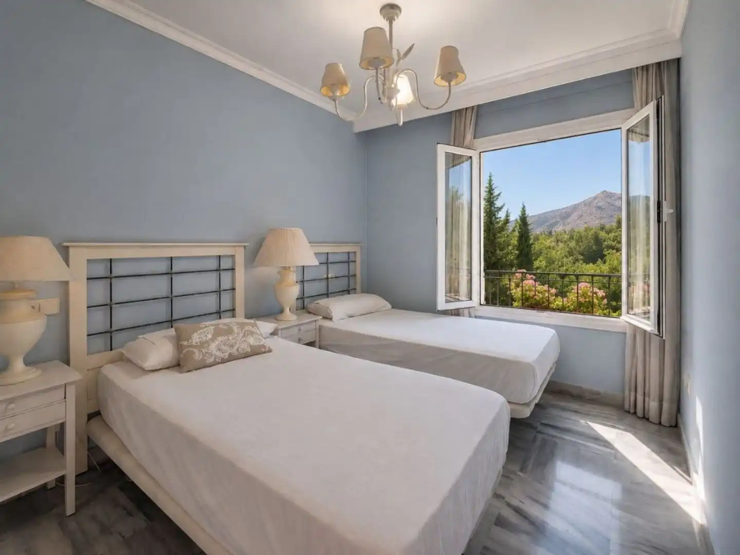 Penthouse met een adembenemend uitzicht in Nueva Andalucía, Marbella foto 10