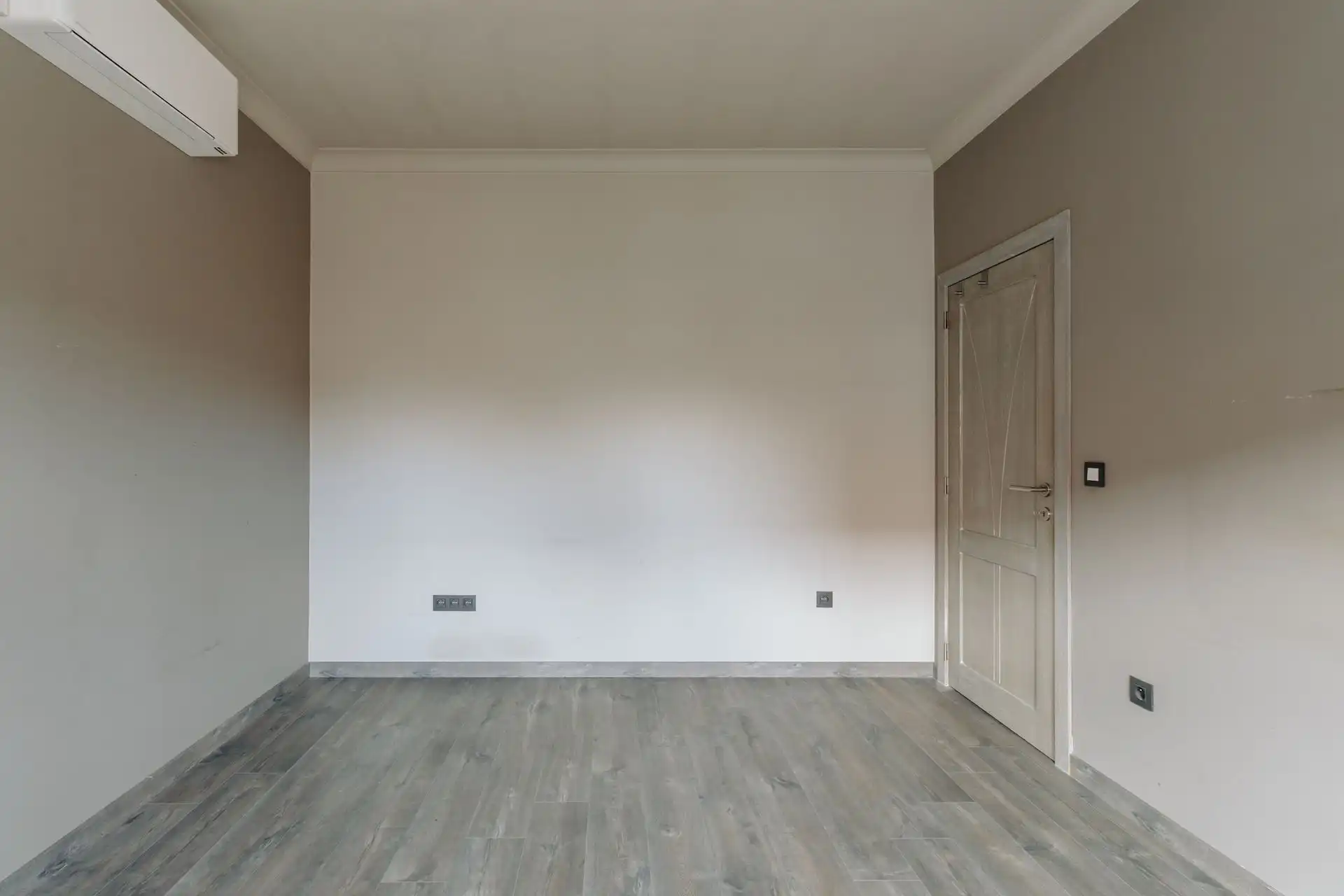 Unieke woning met magazijn in Boom foto 17
