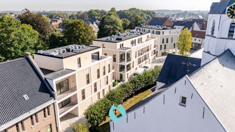 Green Square presenteert u 35 nieuwbouwappartementen en een winkelpand, letterlijk ónder de Kerktoren van Sleidinge. foto 2