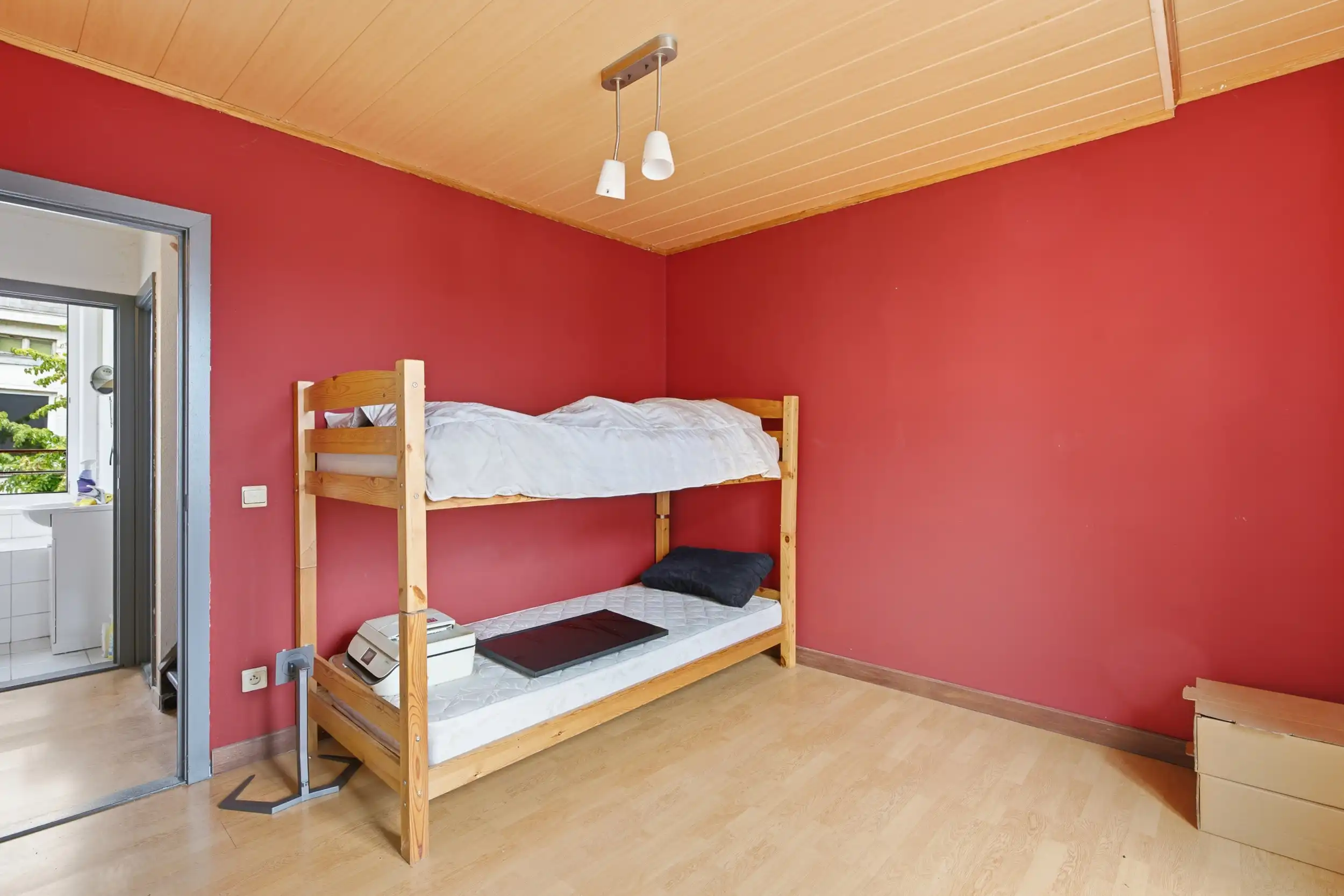 Te renoveren woning met 3 slaapkamers foto 9