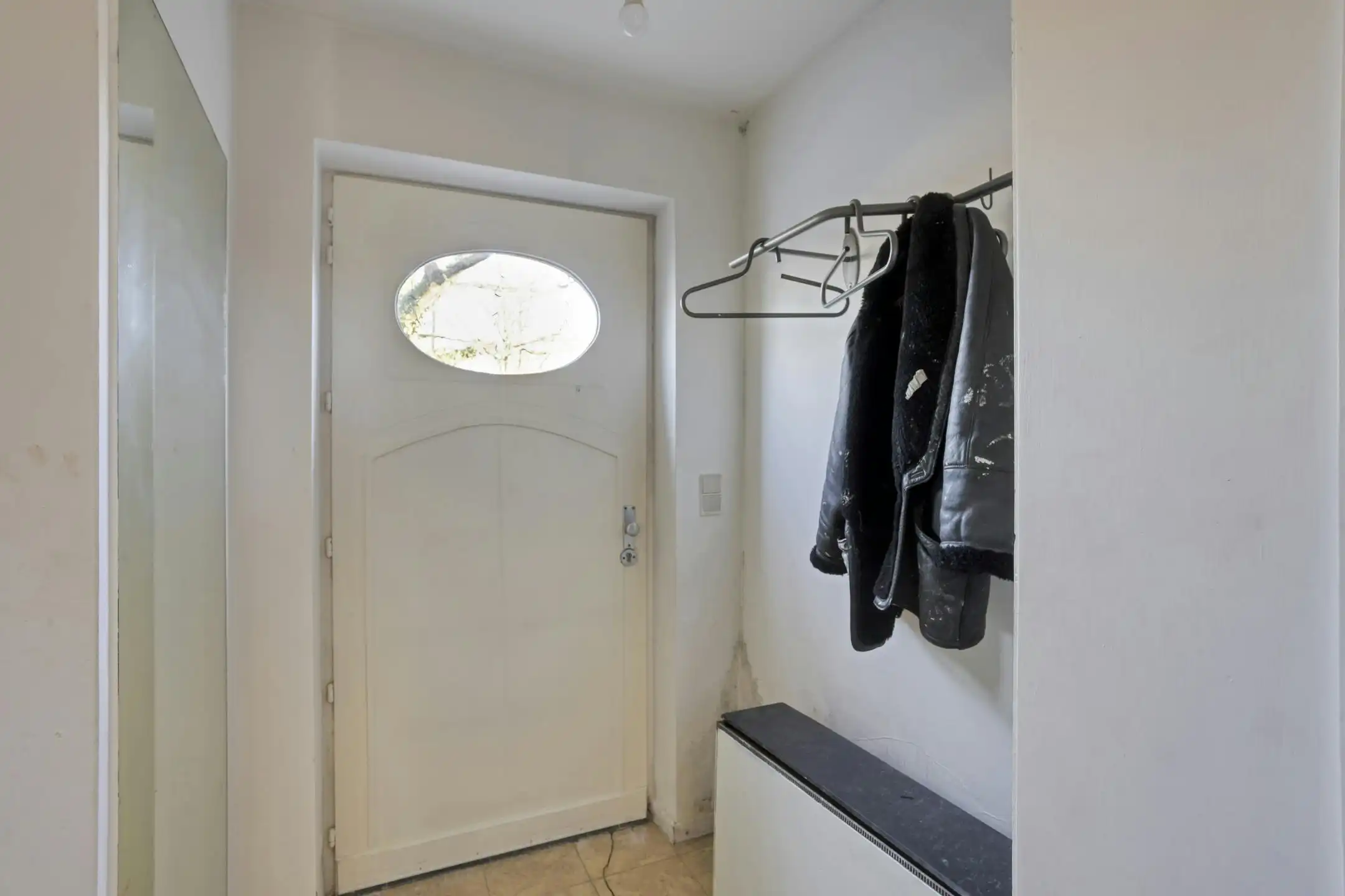 Driegevelwoning te koop in Dworp foto 4