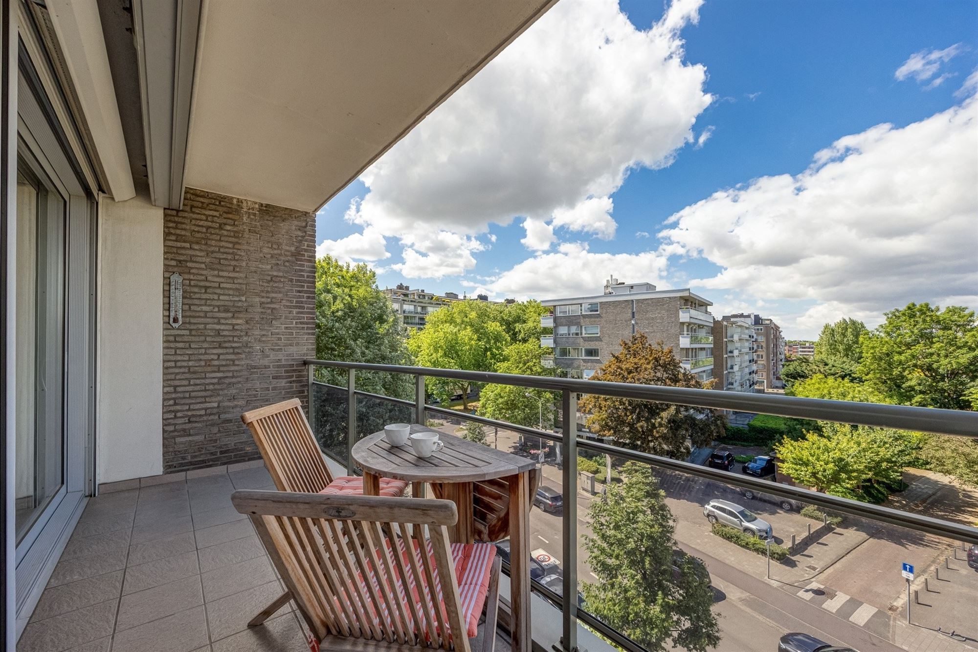 Instapklaar en lichtrijk hoekappartement nabij het Rooi foto 12