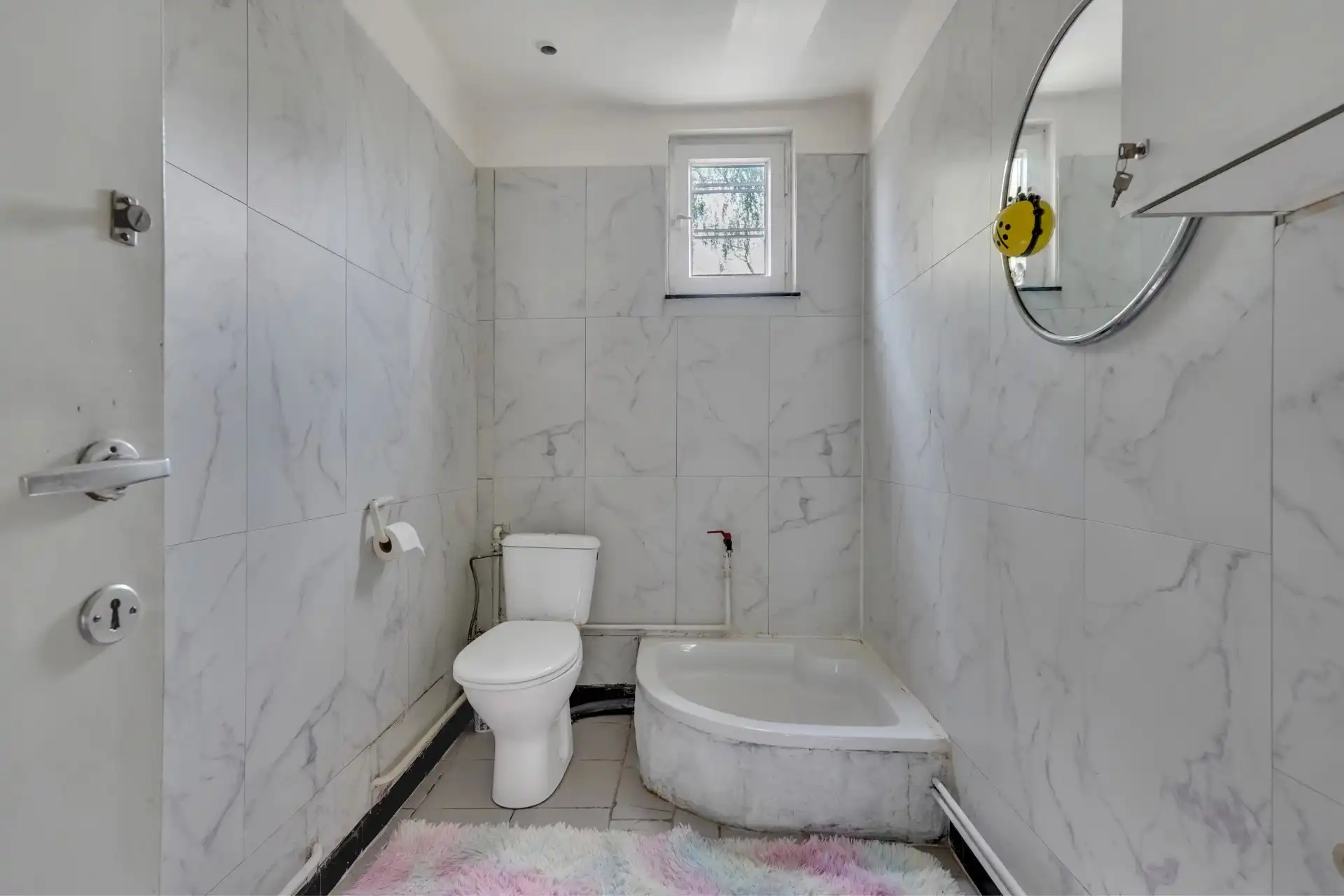 Instapklaar duplex appartement met 3 volwaardige slaapkamers foto 17
