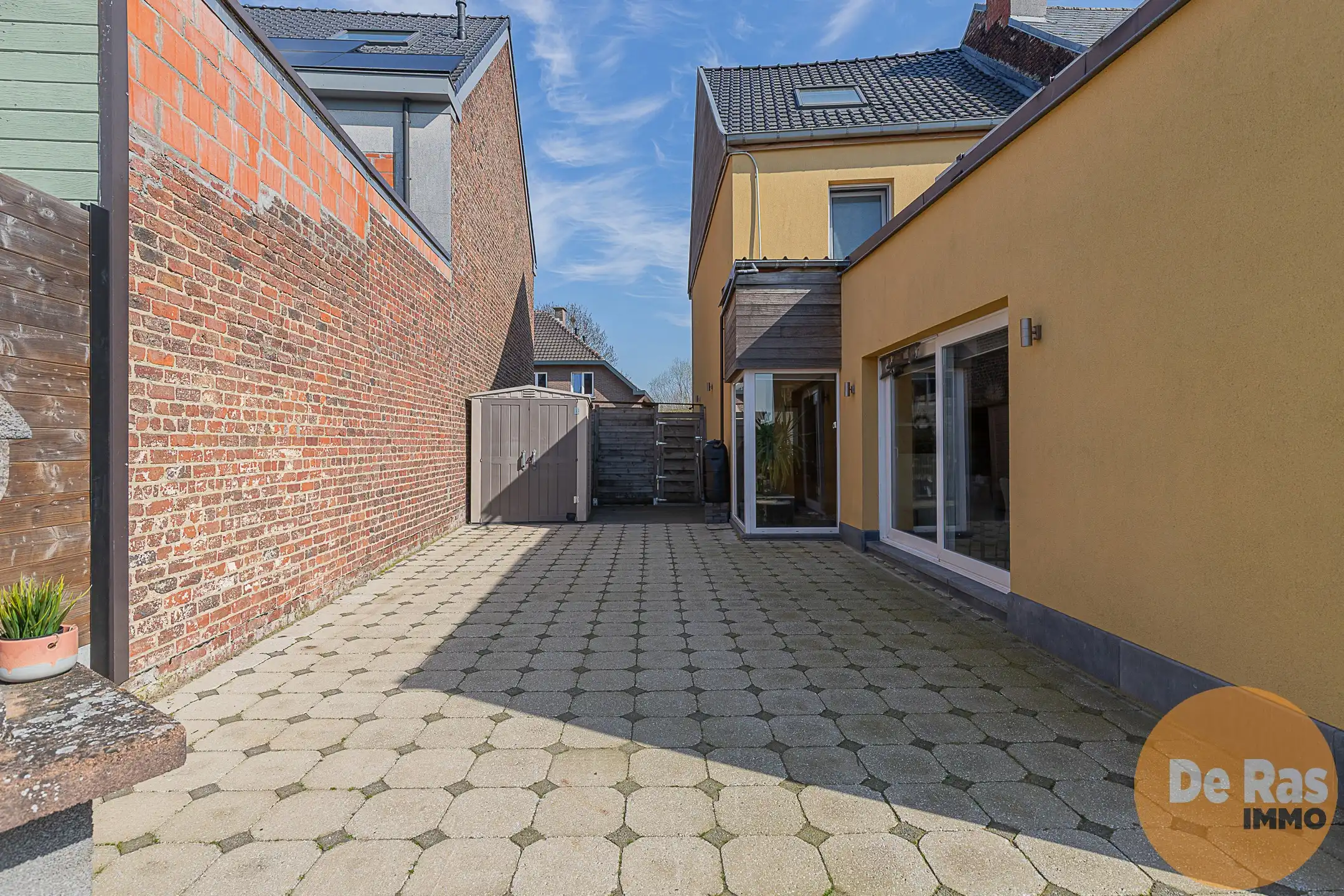 EREMBODEGEM - Instapklare woning in een doodlopende straat foto 15