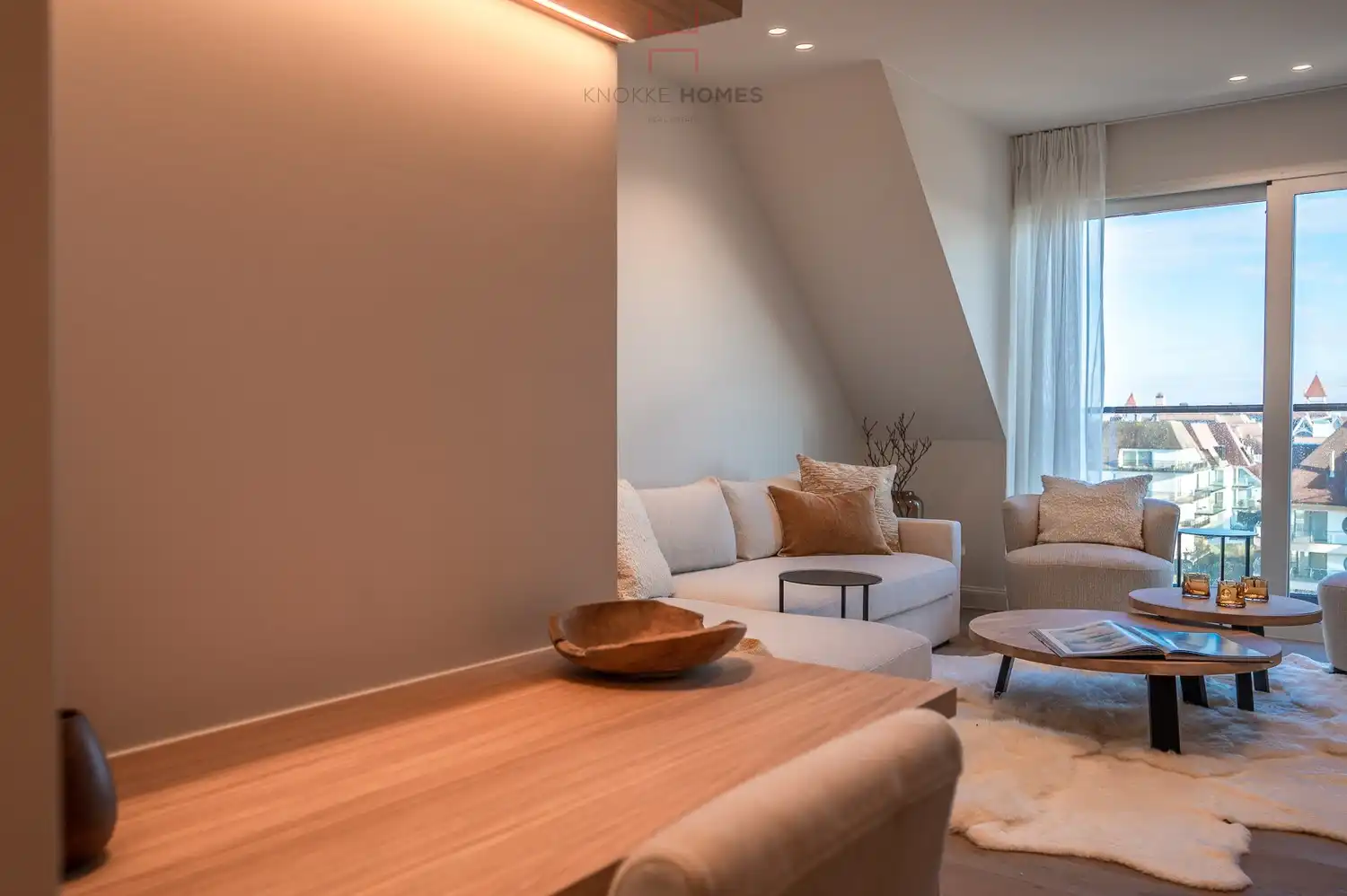 Nieuwbouw duplex-dakappartement met uniek zicht op de zee èn de Zoute Approach. foto 8